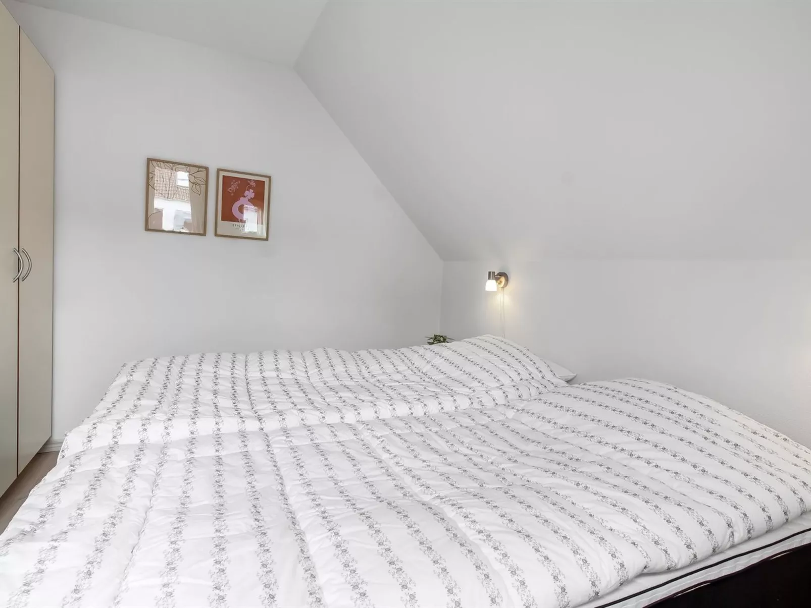 "Poulsen" - 200m from the sea-Binnen