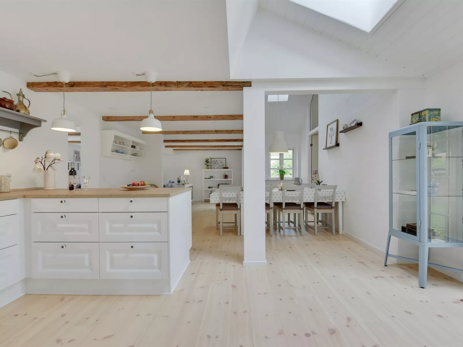 "Juhana" - 150m from the sea-Binnen