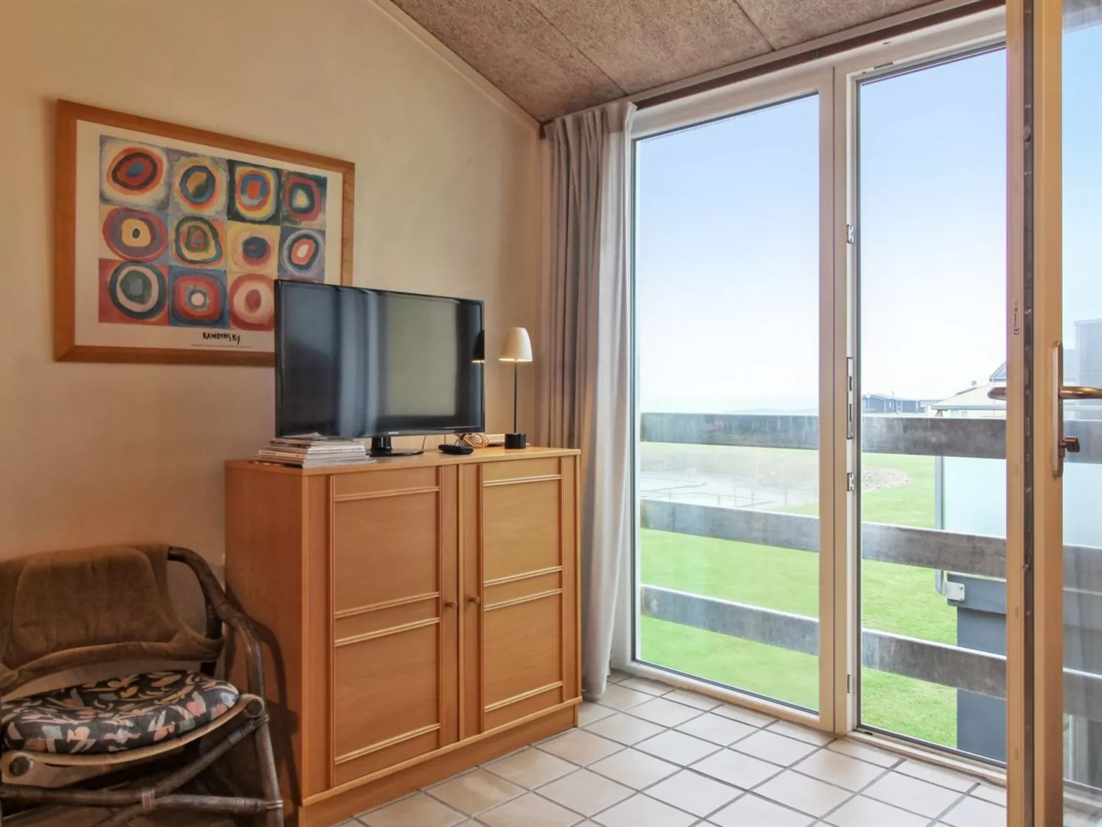 "Lenya" - 150m from the sea-Binnen