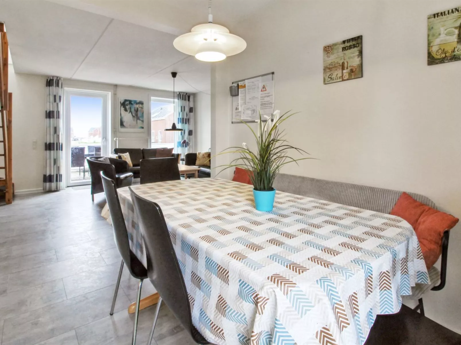 "Tinna" - 2.3km from the sea-Binnen