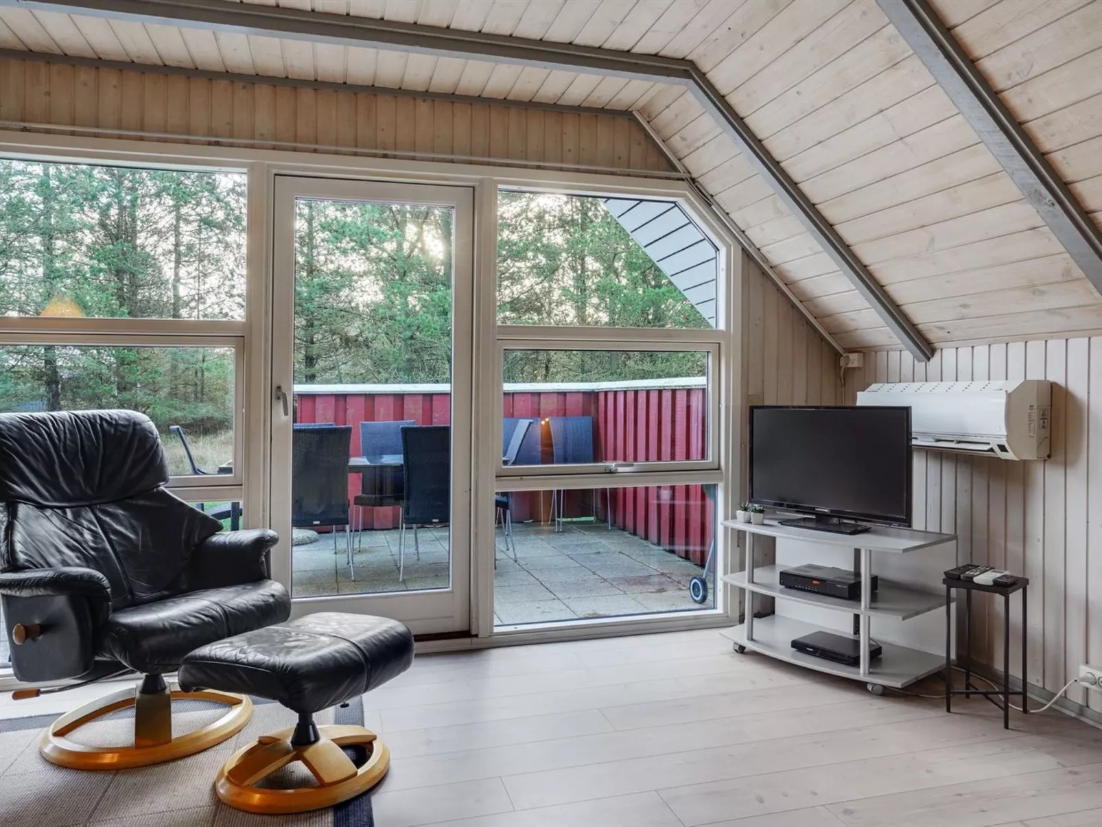 "Gunlög" - 3.1km from the sea-Binnen