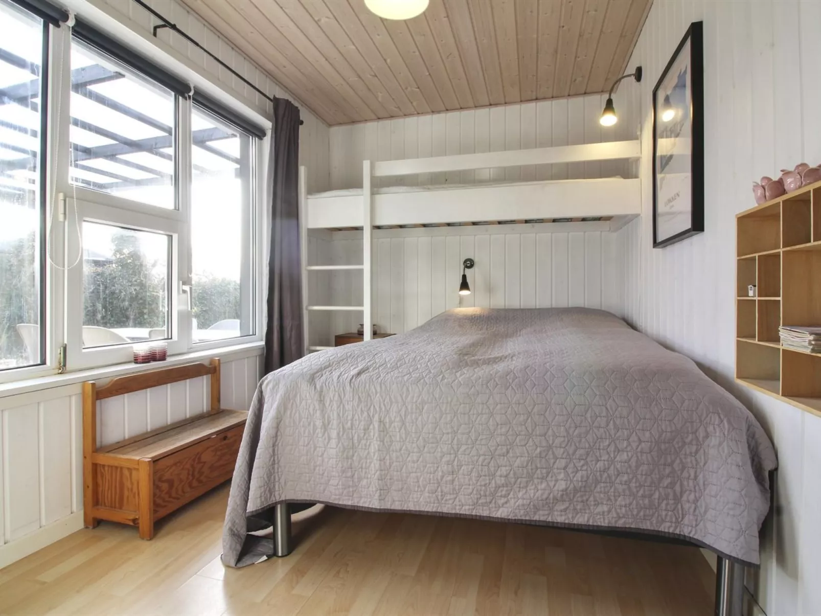 "Jespar" - 300m from the sea-Binnen