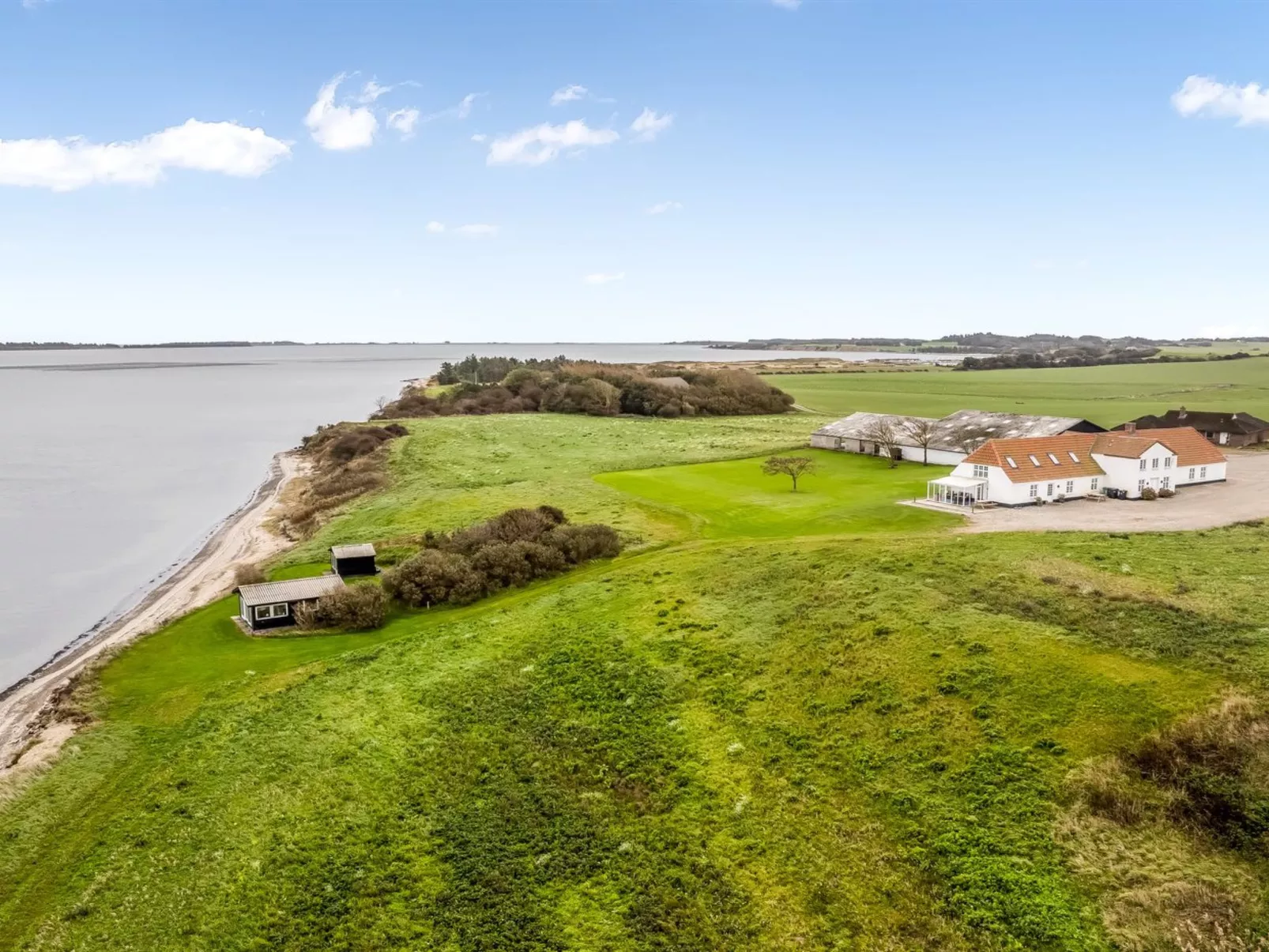 "Thorge" - 75m to the fjord-Buiten