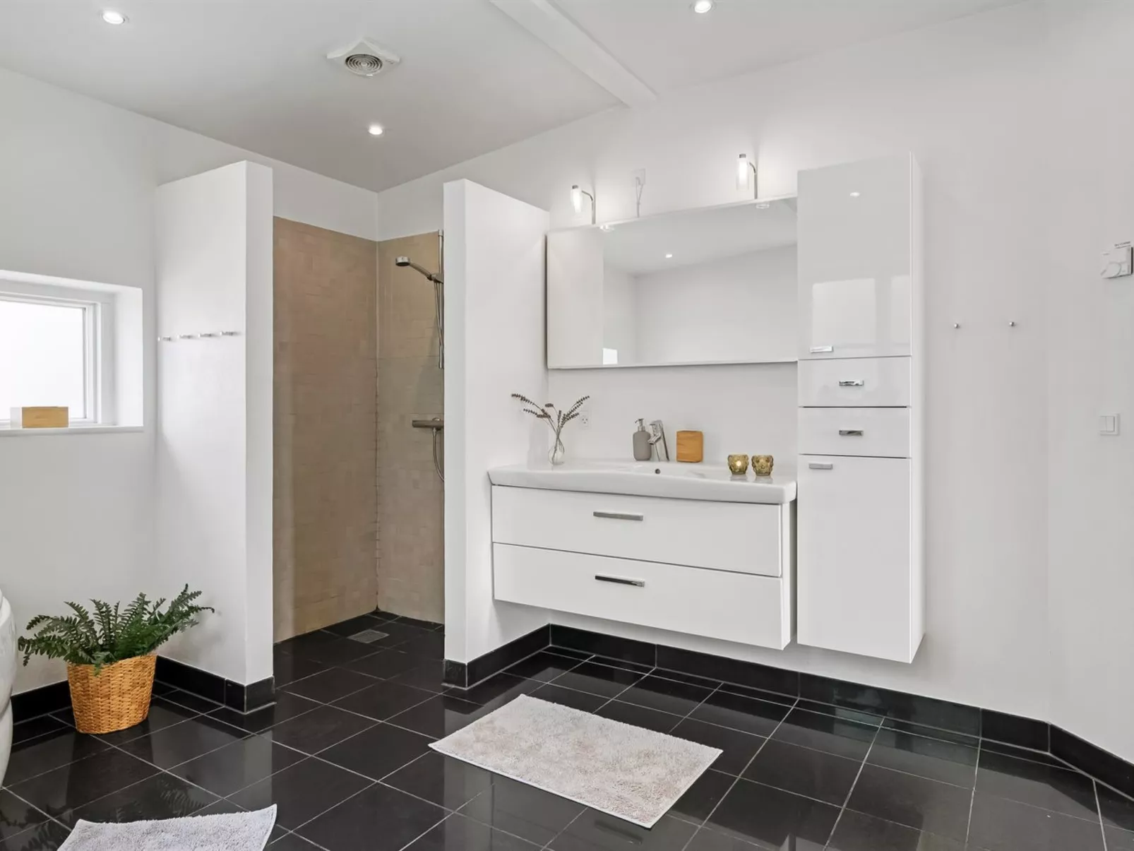 "Marijanne" - 500m from the sea-Binnen