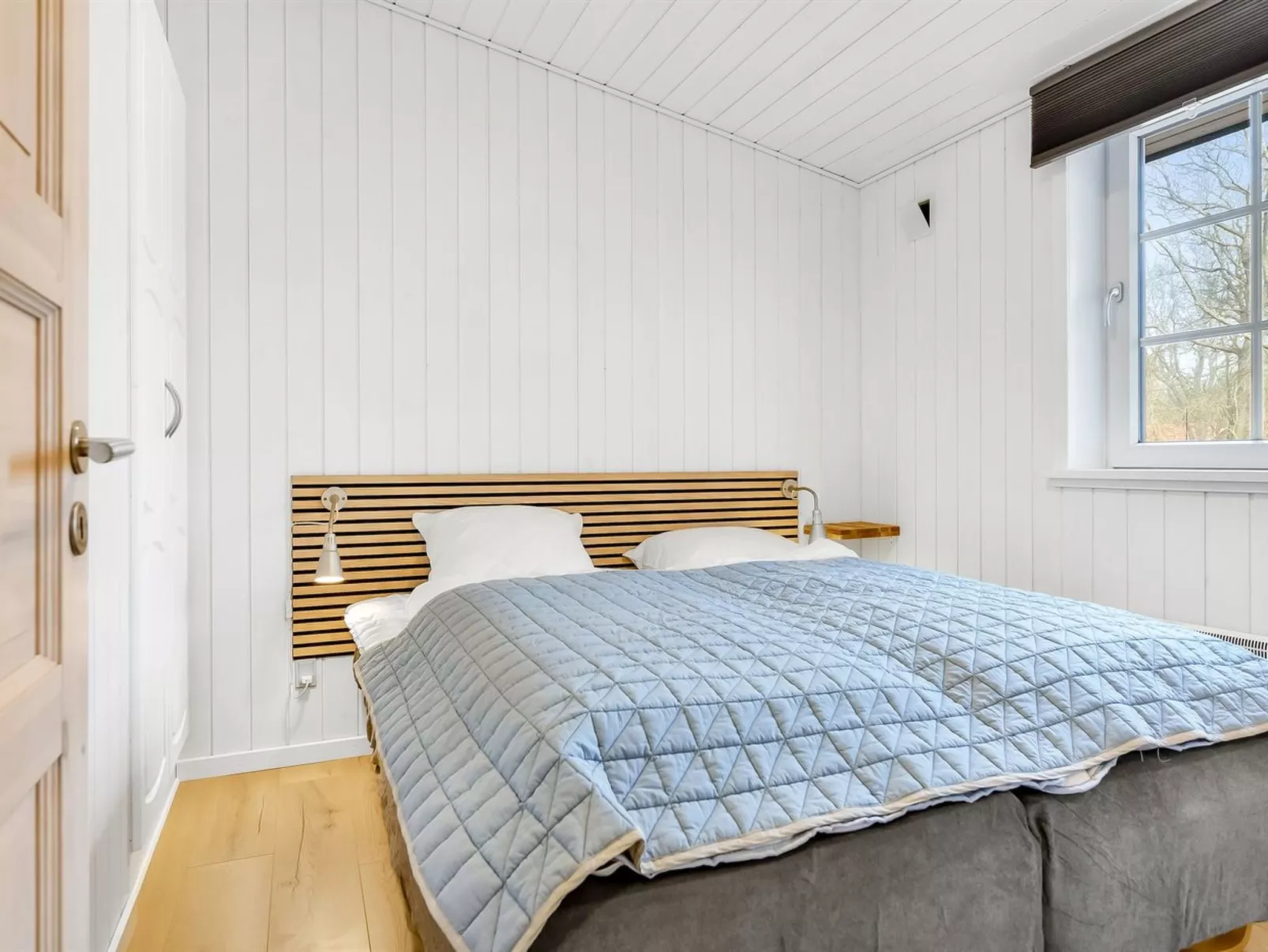 "Alfrida" - 1.5km from the sea-Binnen