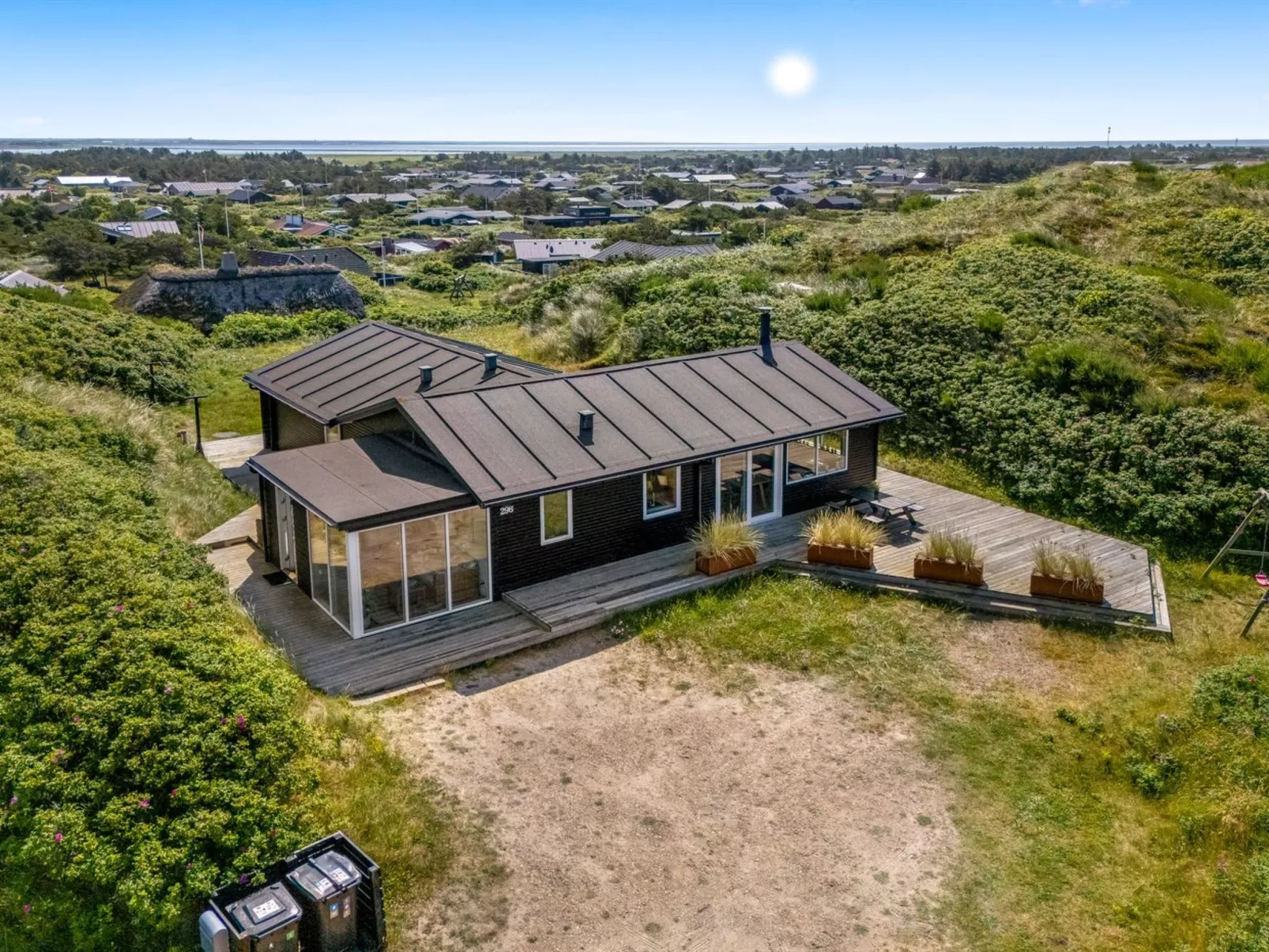 "Talia" -  from the sea-Buiten