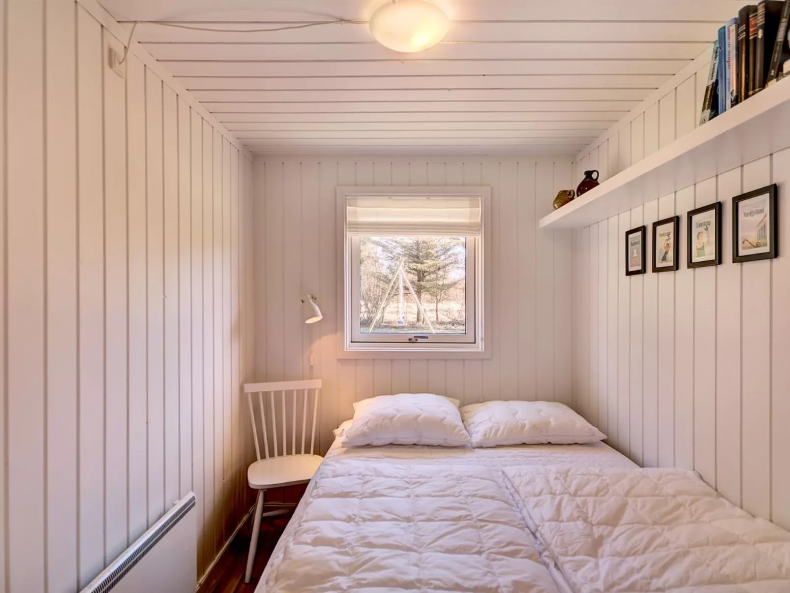 "Bylgja" - 1.7km from the sea-Binnen