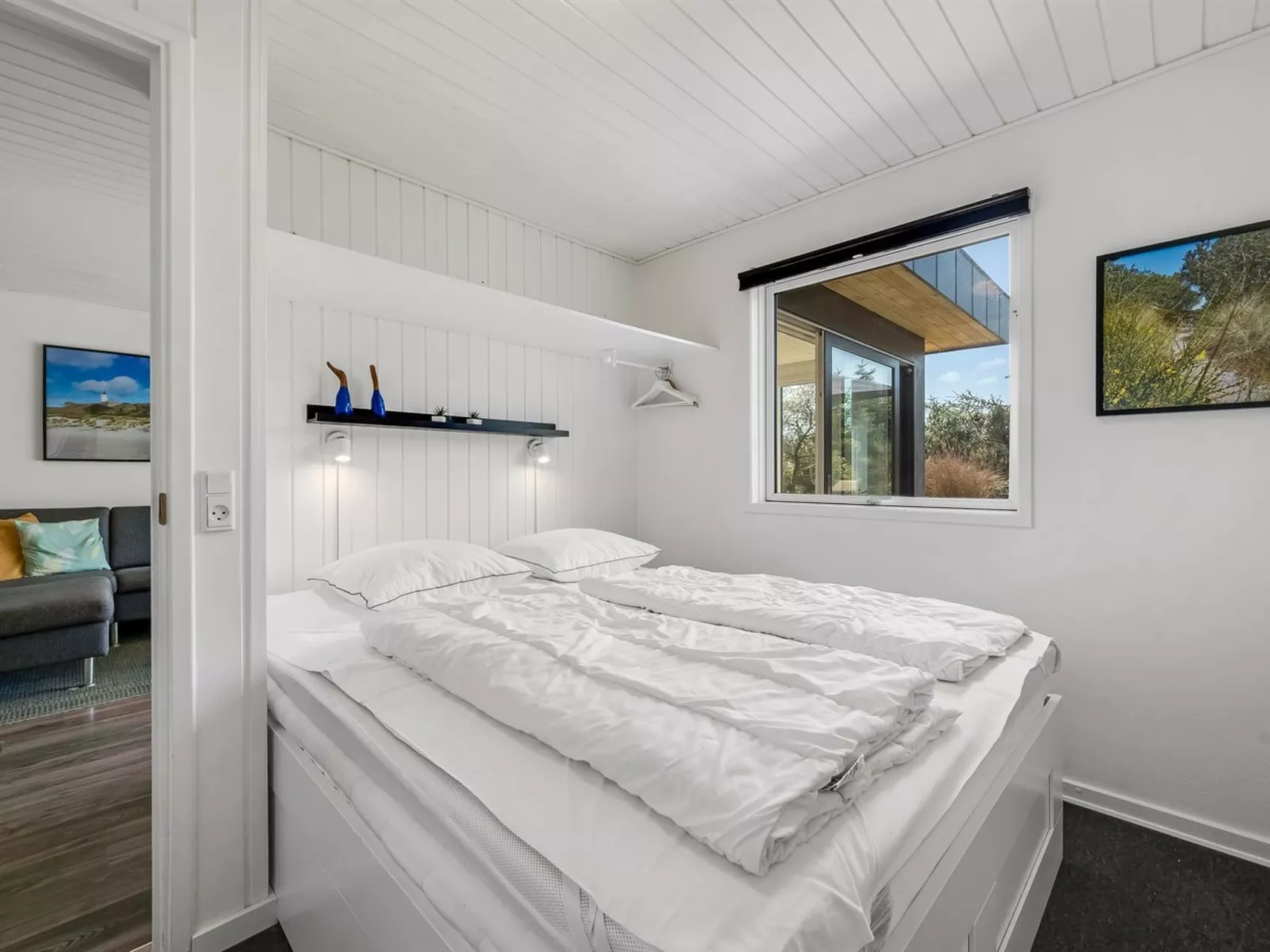 "Clemence" - 900m from the sea-Binnen