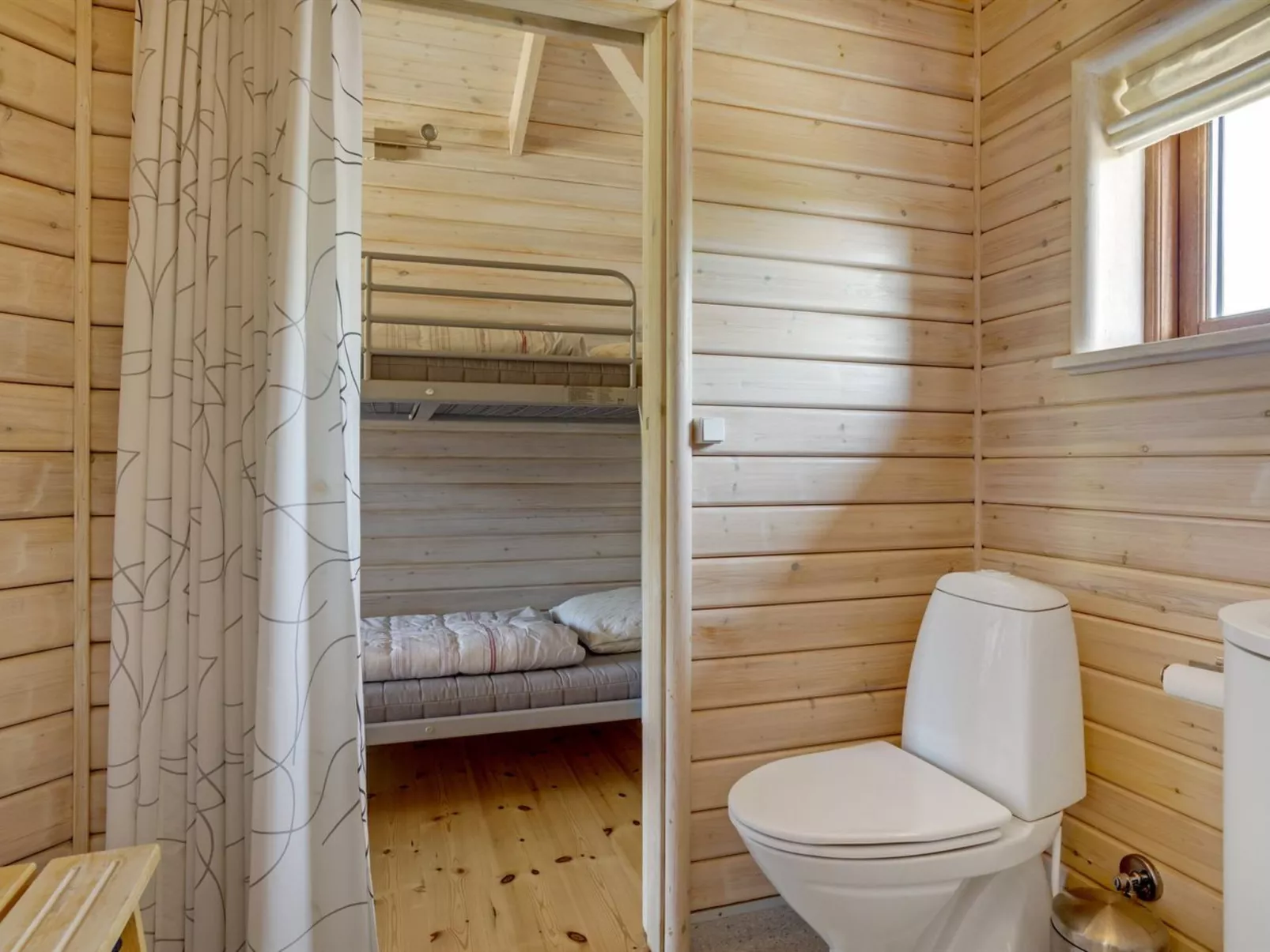 "Øthkil" - 93m from the sea-Binnen