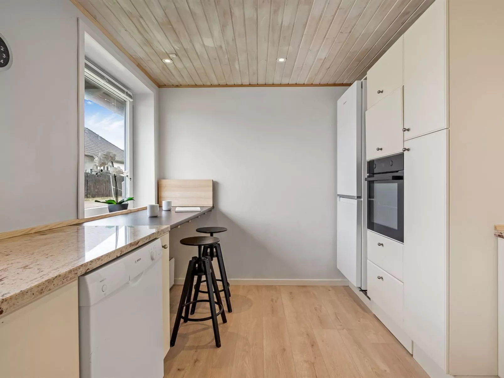 "Agne" - 400m from the sea-Binnen