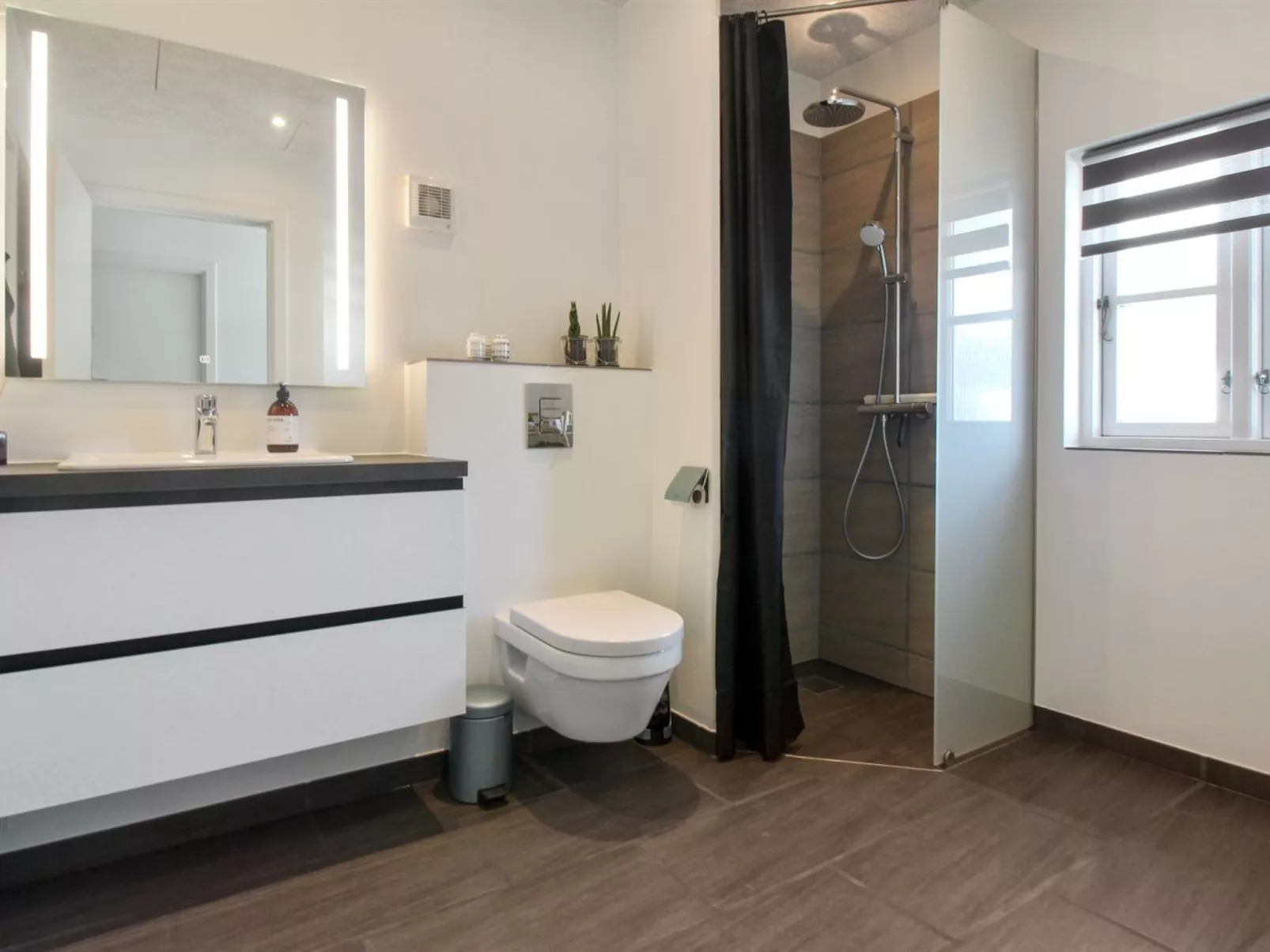 "Todorka" - 800m from the sea-Binnen