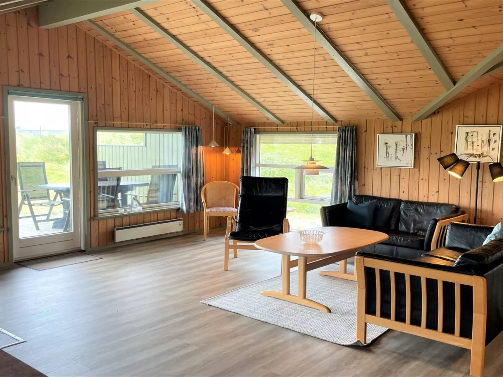 "Juha" -  from the sea-Binnen