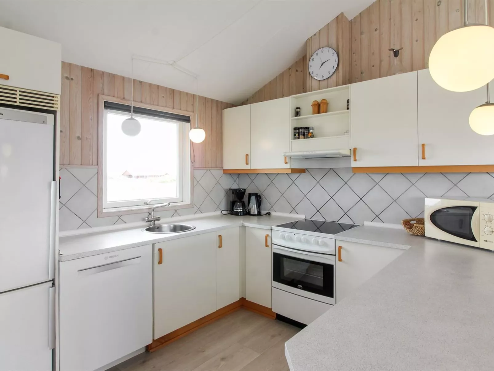 "Seniha" - 400m from the sea-Binnen