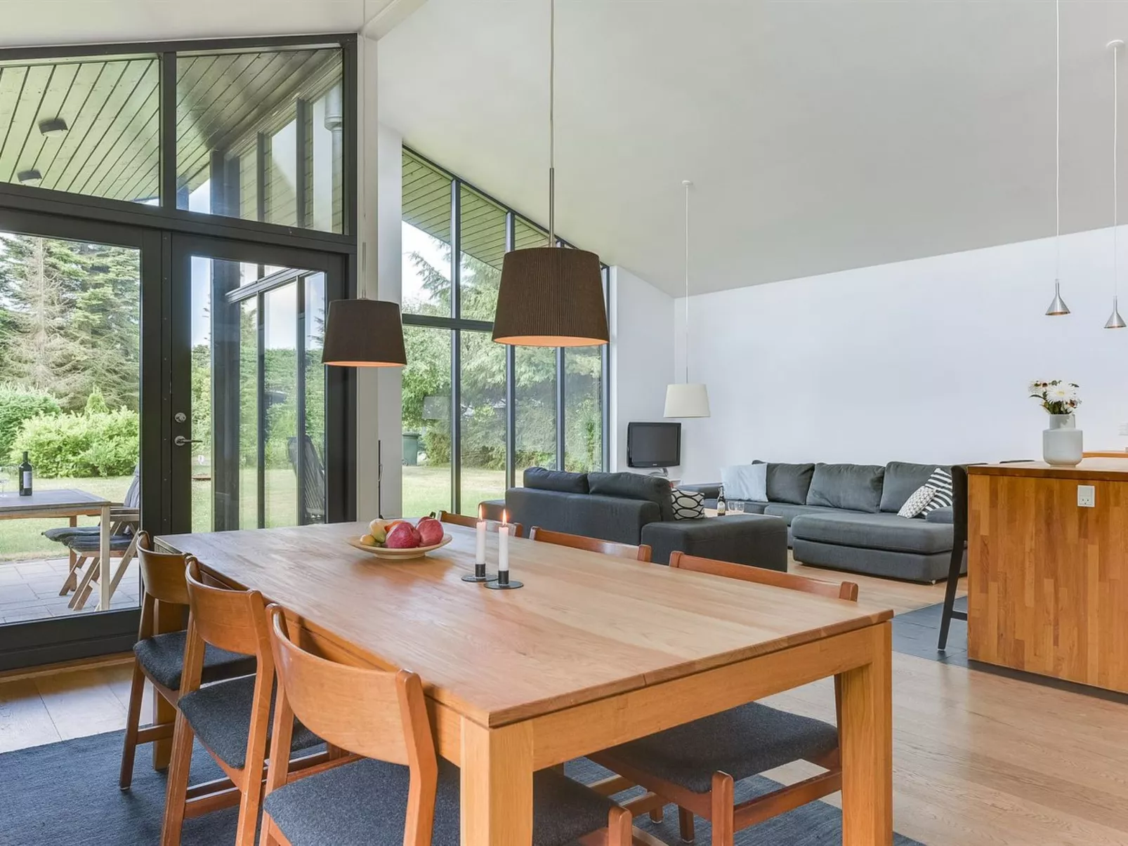 "Pavle" - 700m from the sea-Binnen