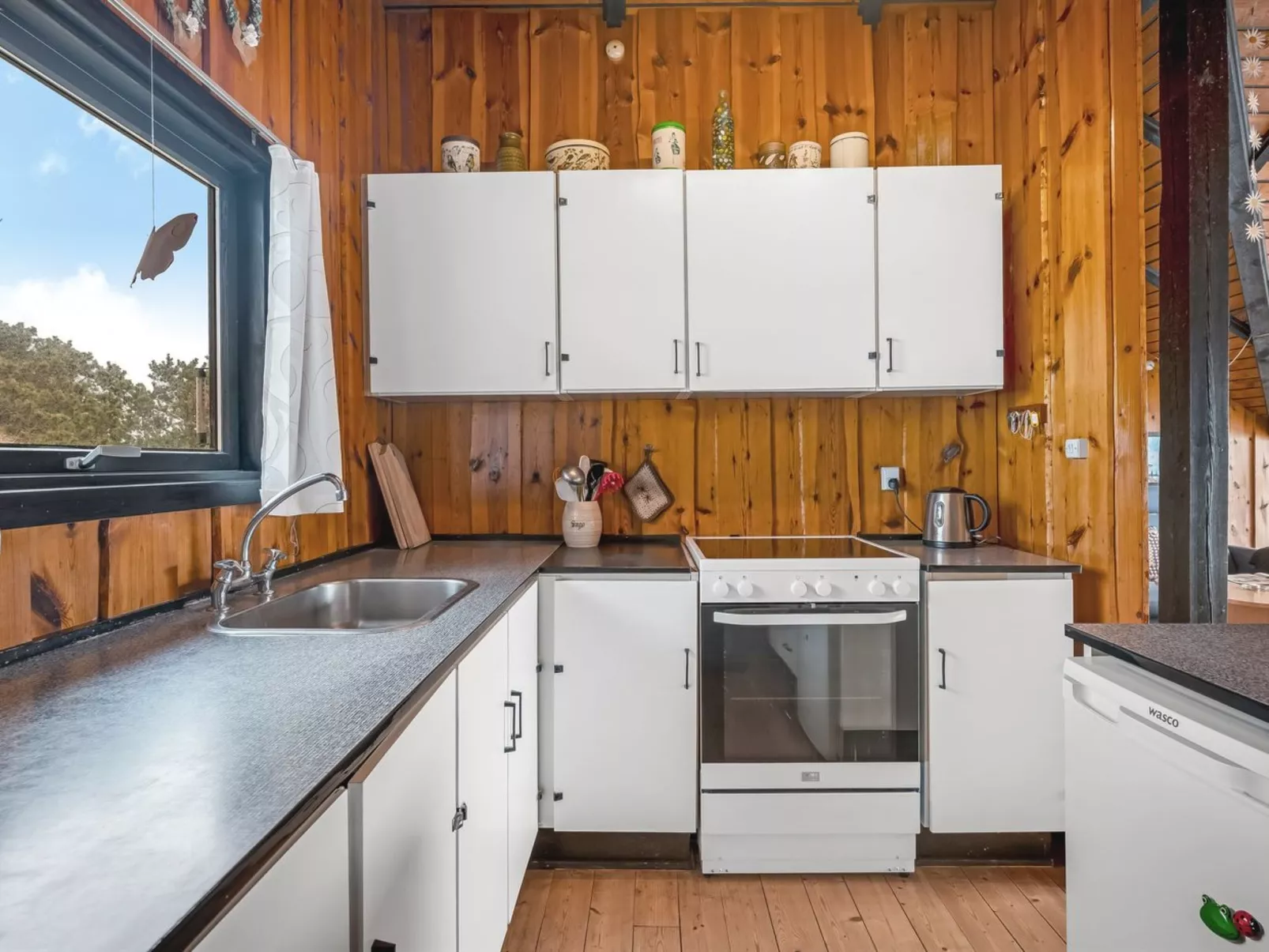 "Delia" - 300m from the sea-Binnen