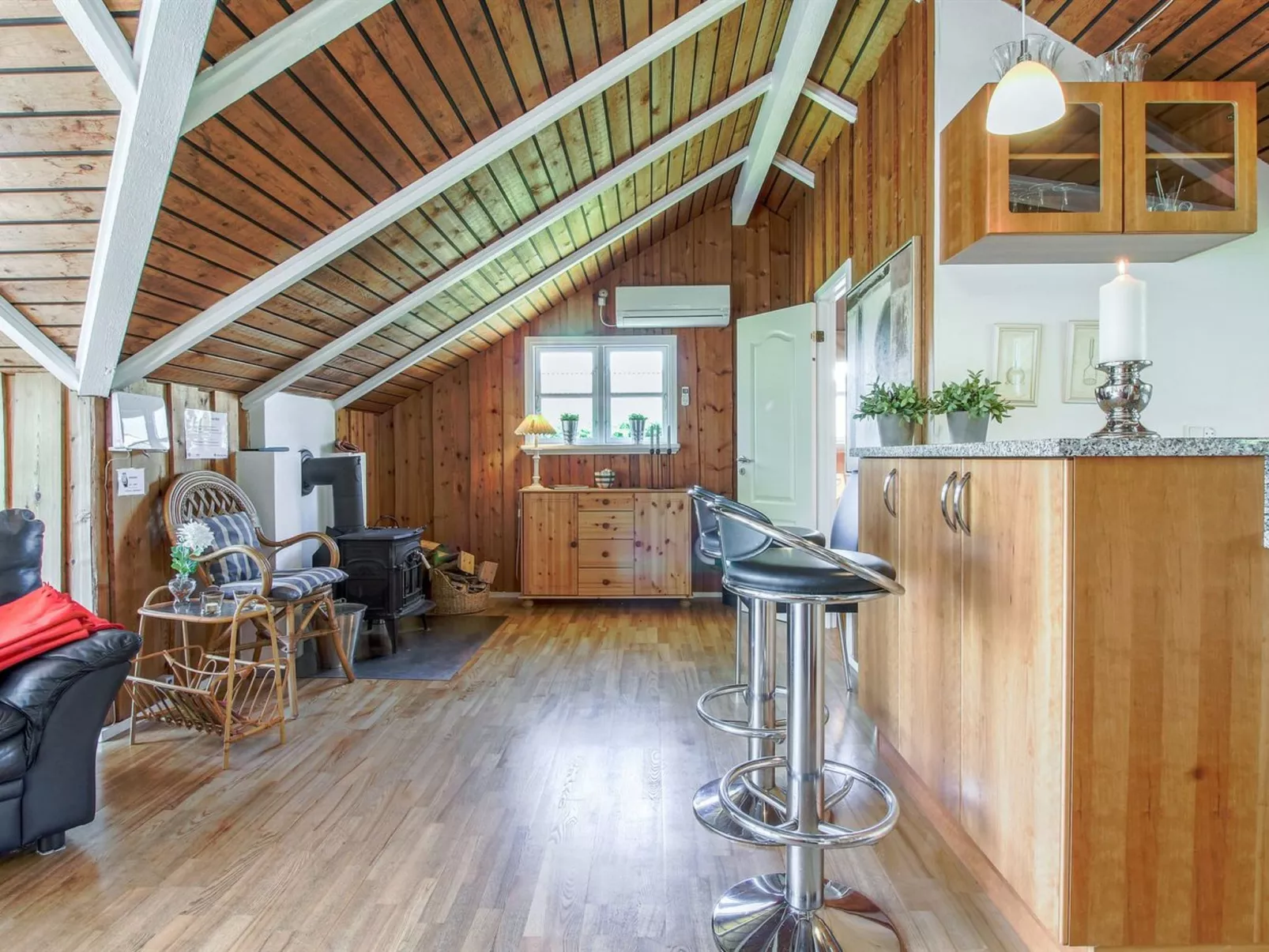 "Gretta" - 400m from the sea-Binnen