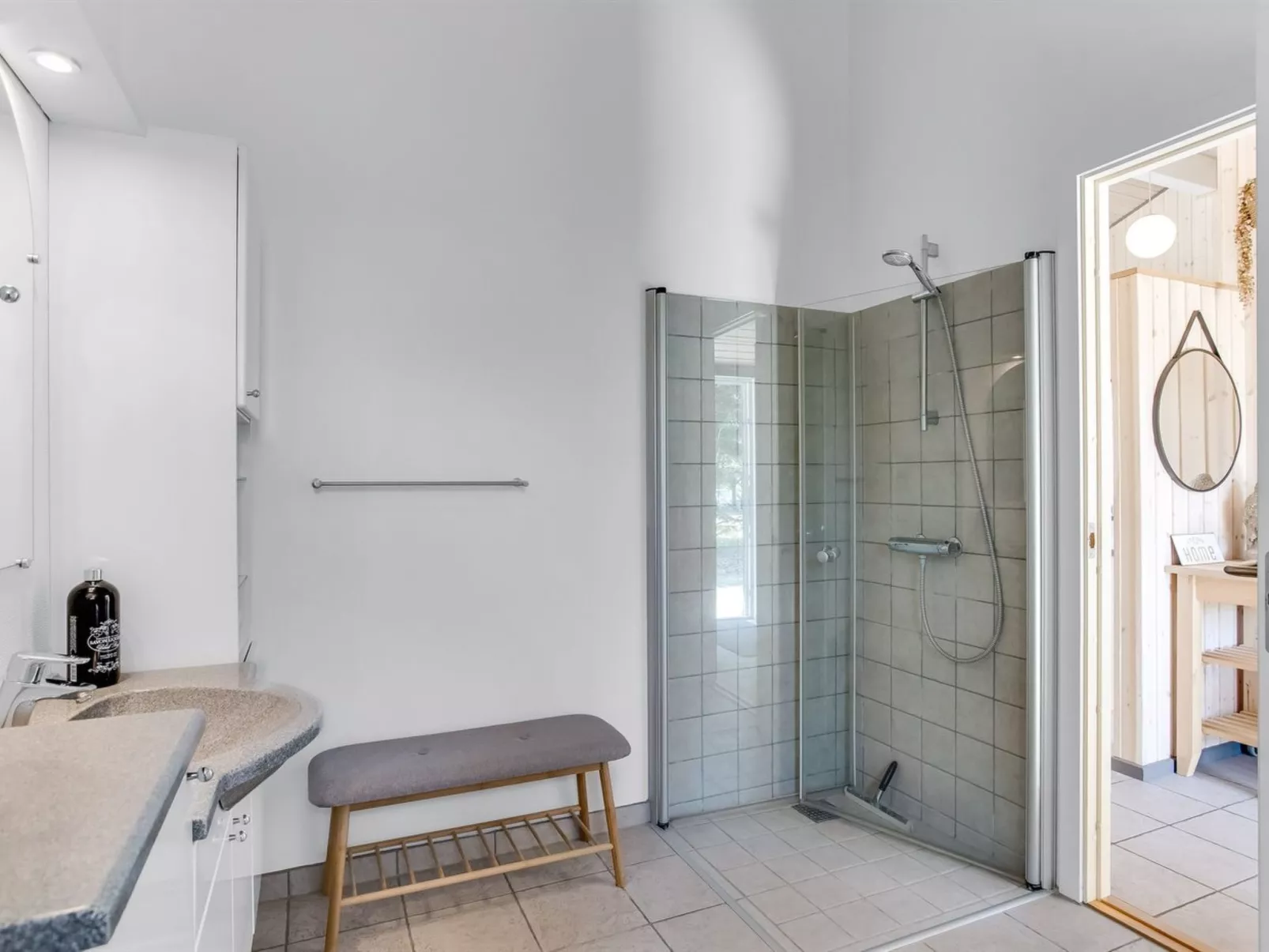 "Gylla" - 12km from the sea-Binnen