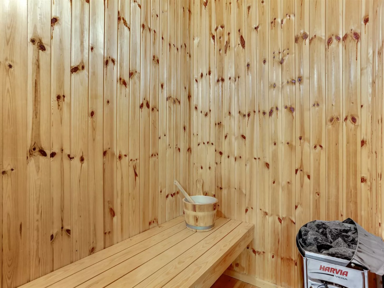 "Berenice" - 250m from the sea-Binnen