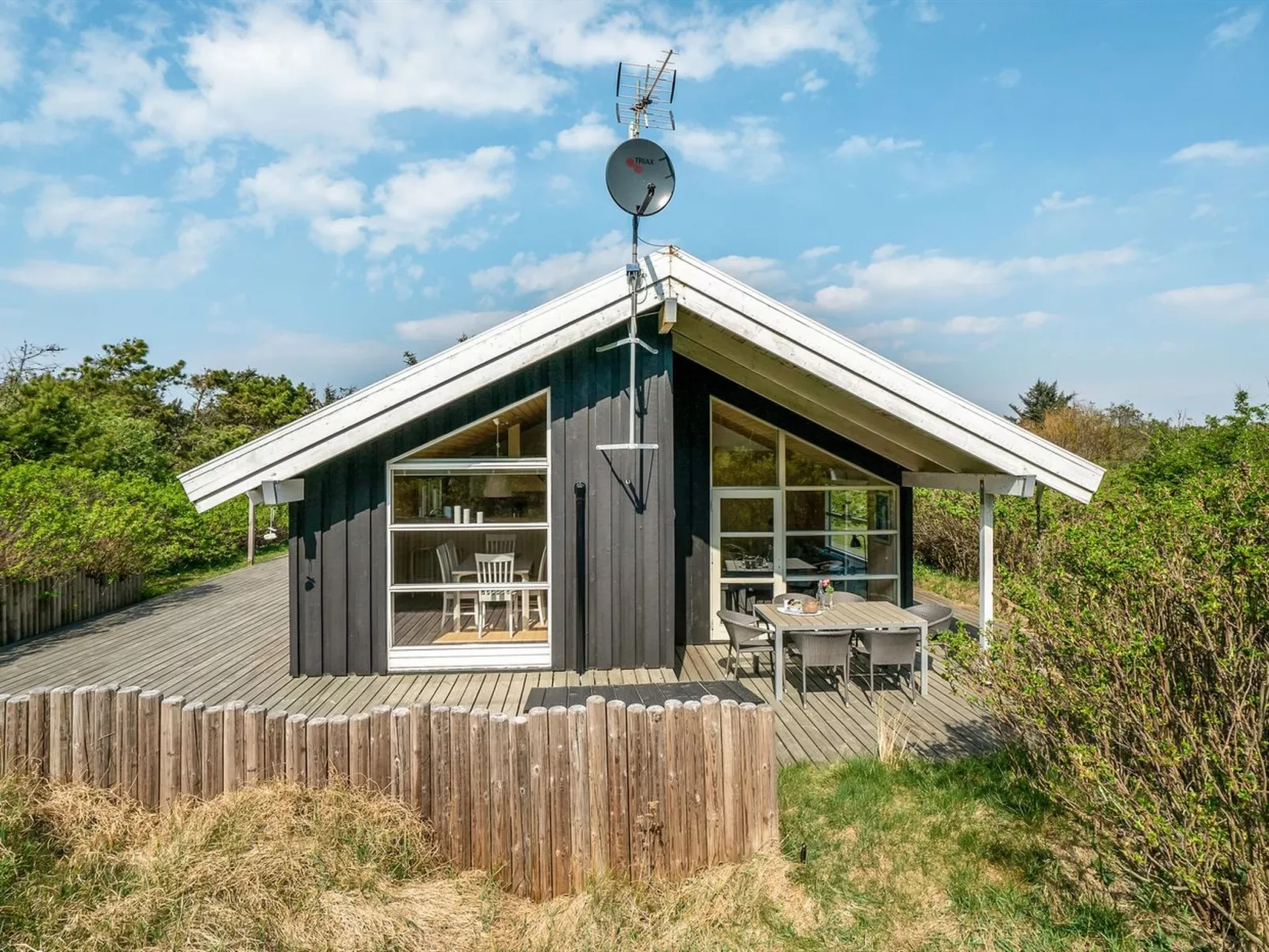 "Ømod" - 300m from the sea-Buiten