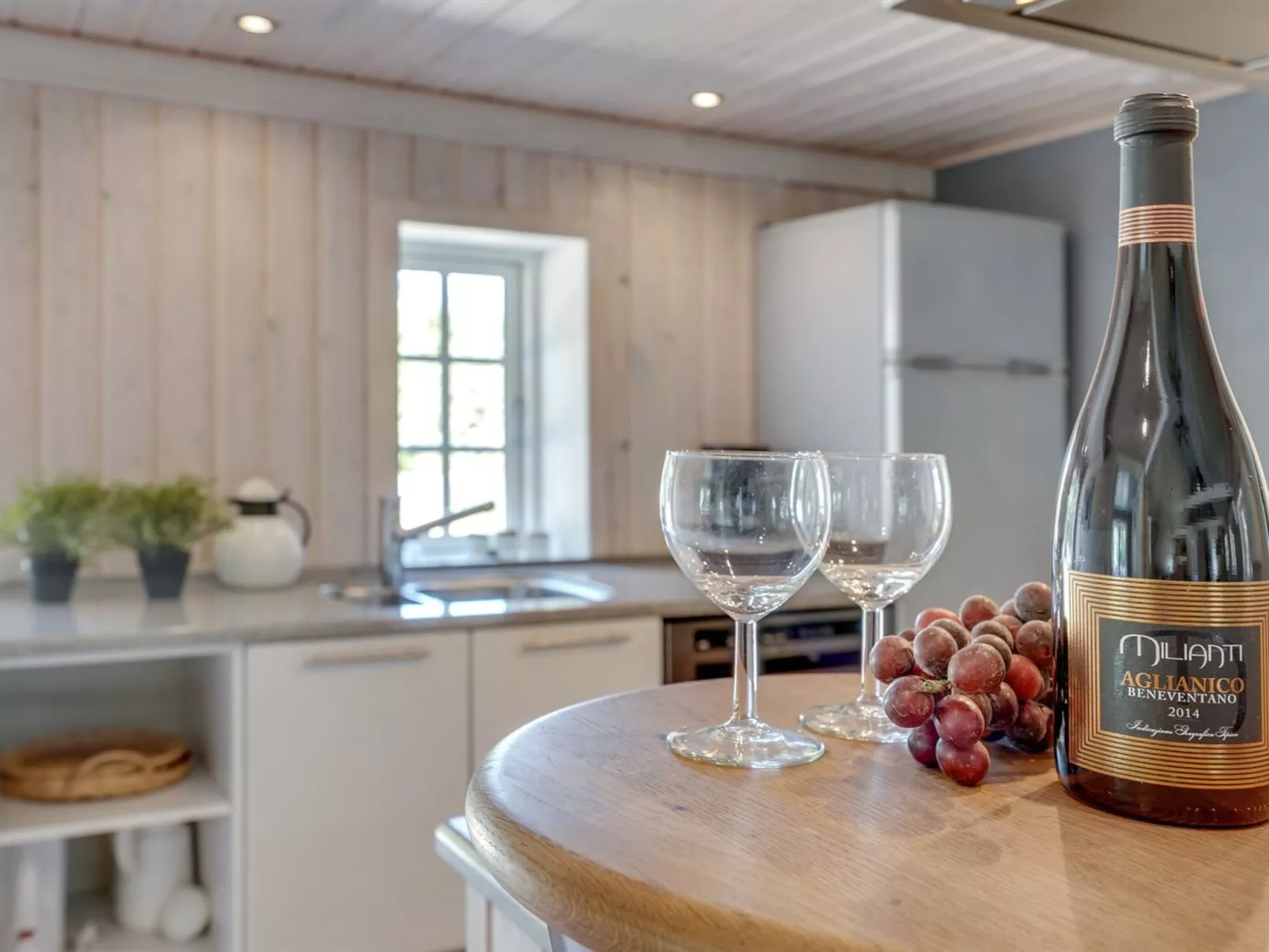 "Gudmund" - 3.9km from the sea-Binnen