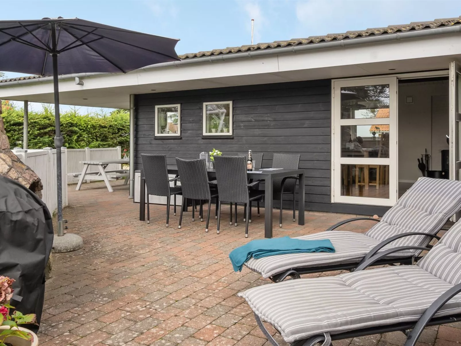 "Gull" - 150m from the sea-Buiten