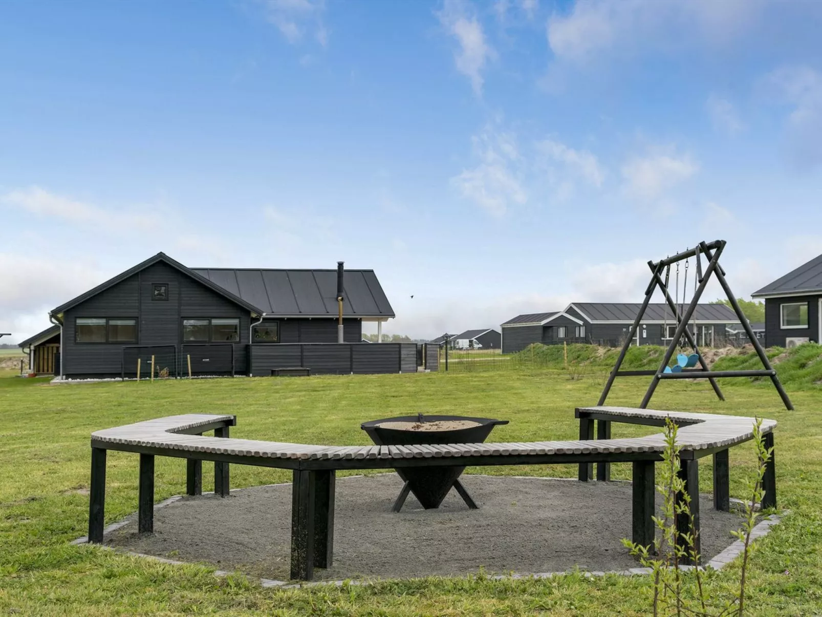 "Ina" - 1.2km from the sea-Buiten