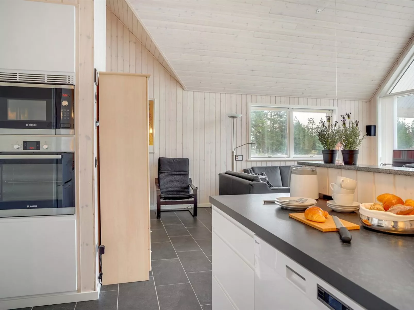 "Lima" - 3.5km from the sea-Binnen