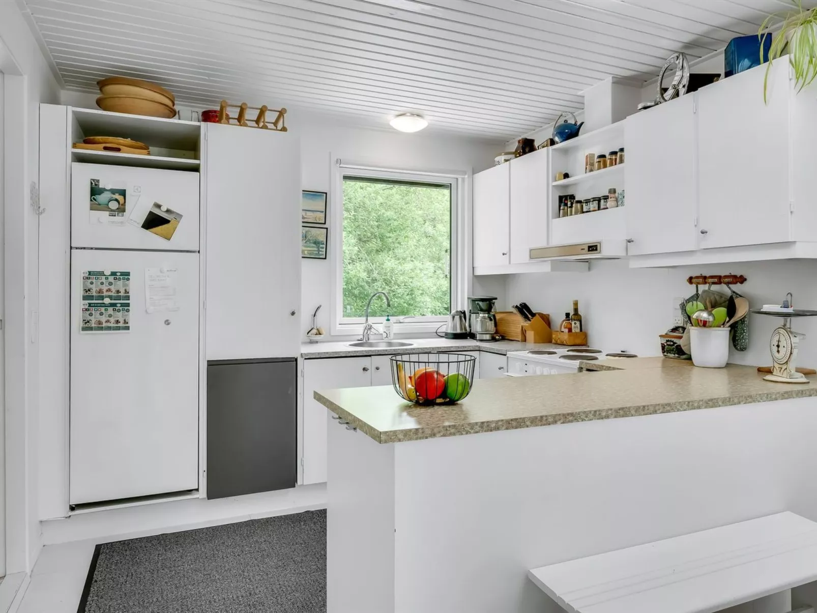 "Jarno" - 1km from the sea-Binnen