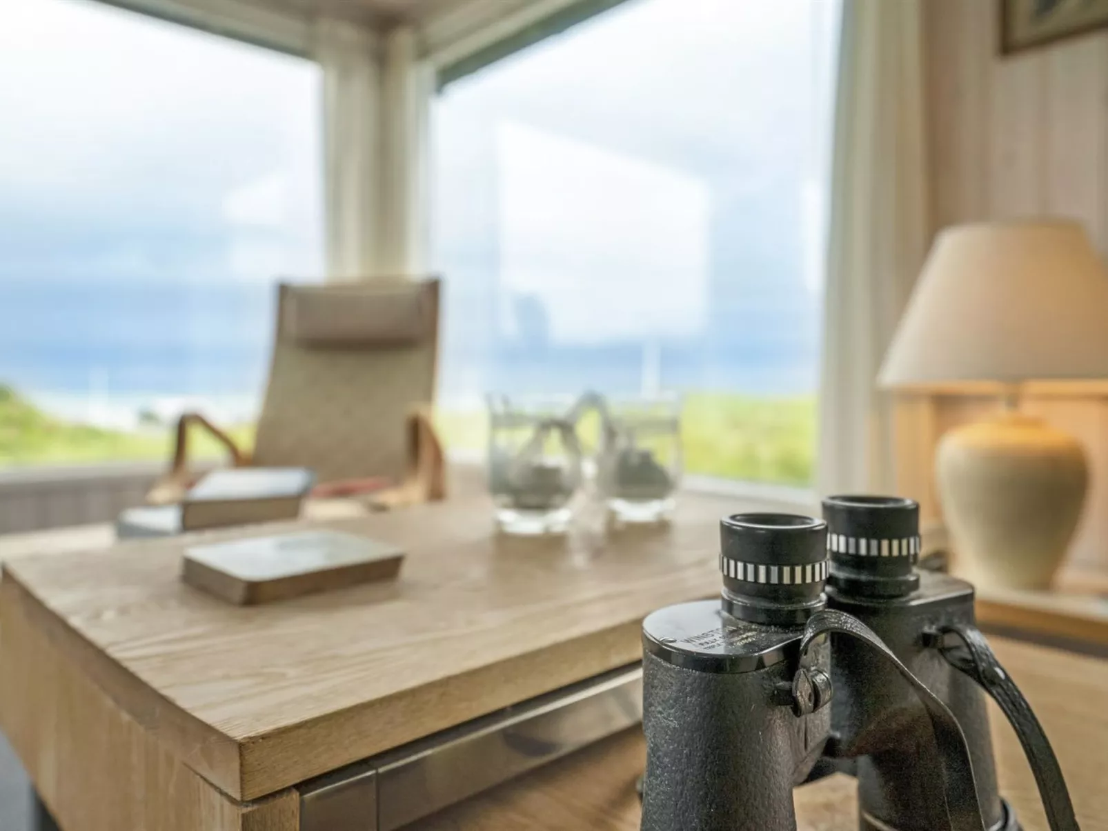 "Ellynor" - 200m from the sea-Binnen