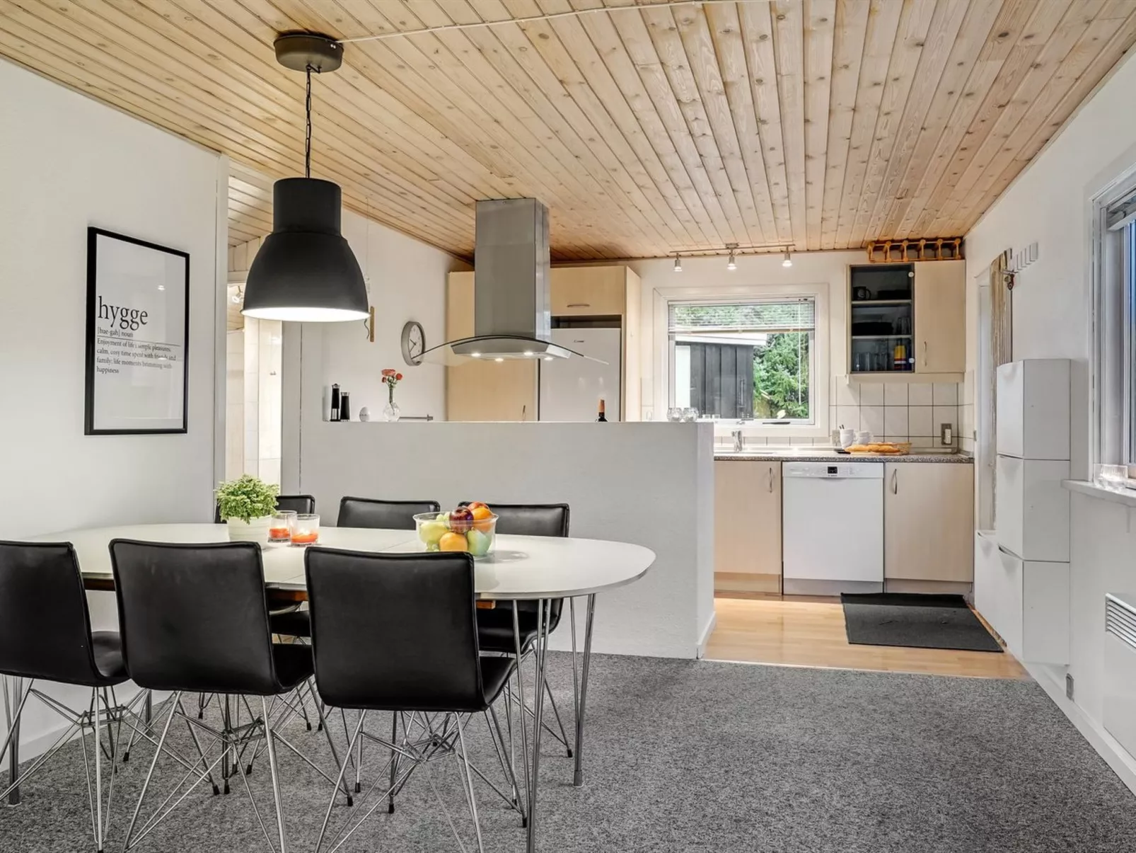 "Leonor" - 300m from the sea-Binnen