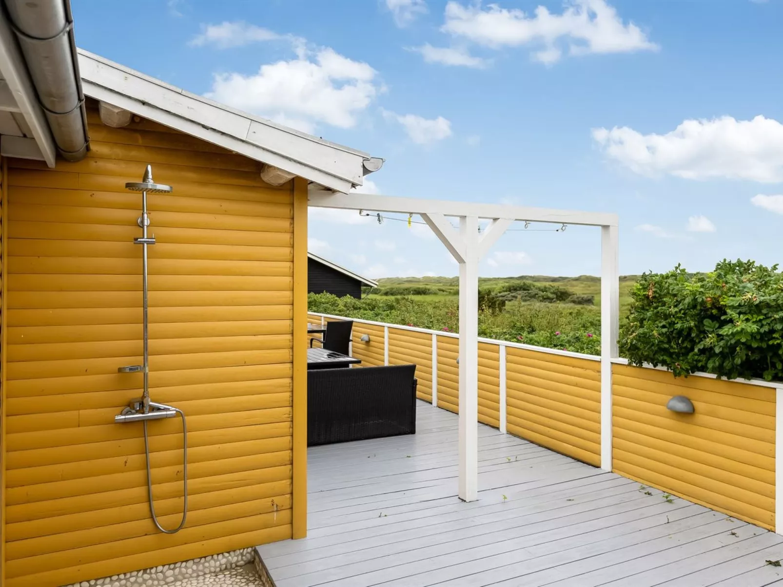 "Kristiarn" - 325m from the sea-Buiten