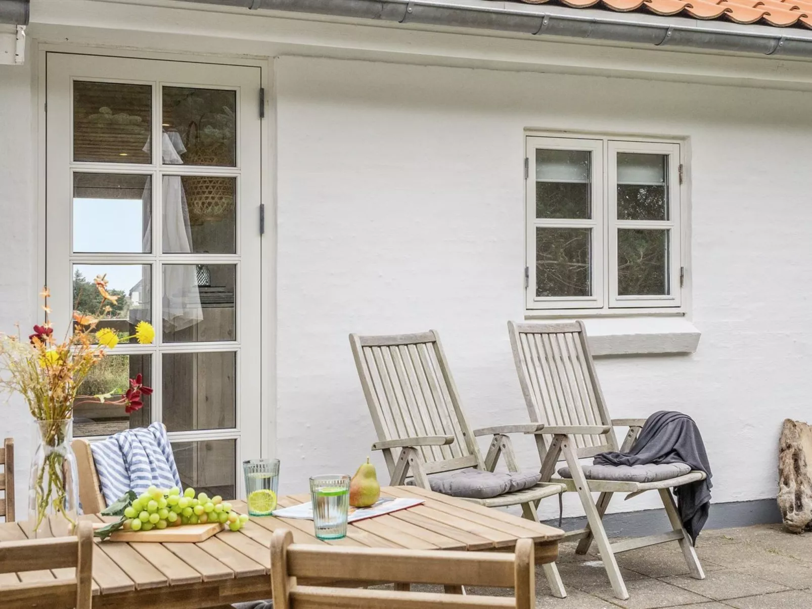 "Meindor" - 350m from the sea-Buiten