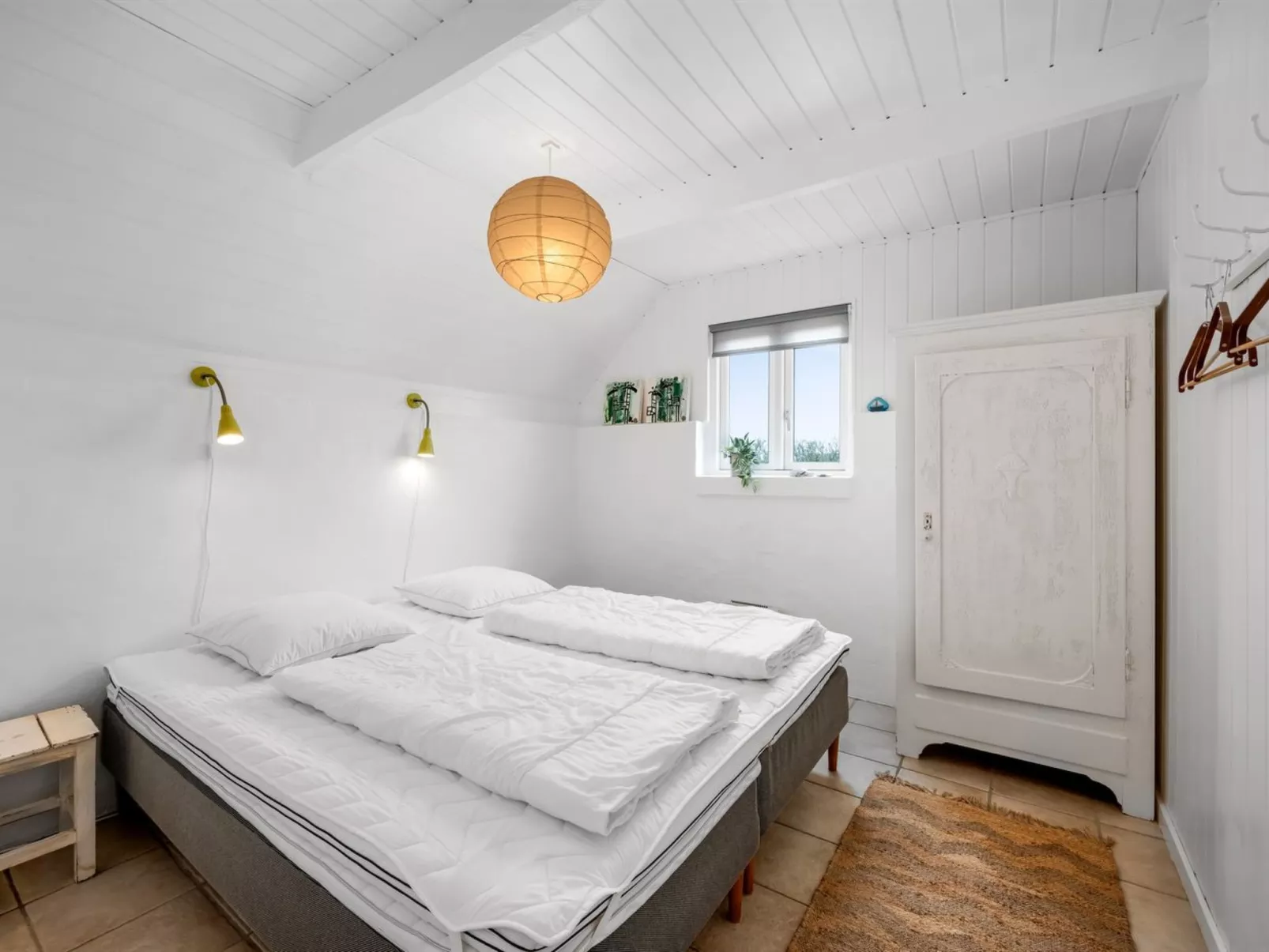 "Annielle" -  from the sea-Binnen