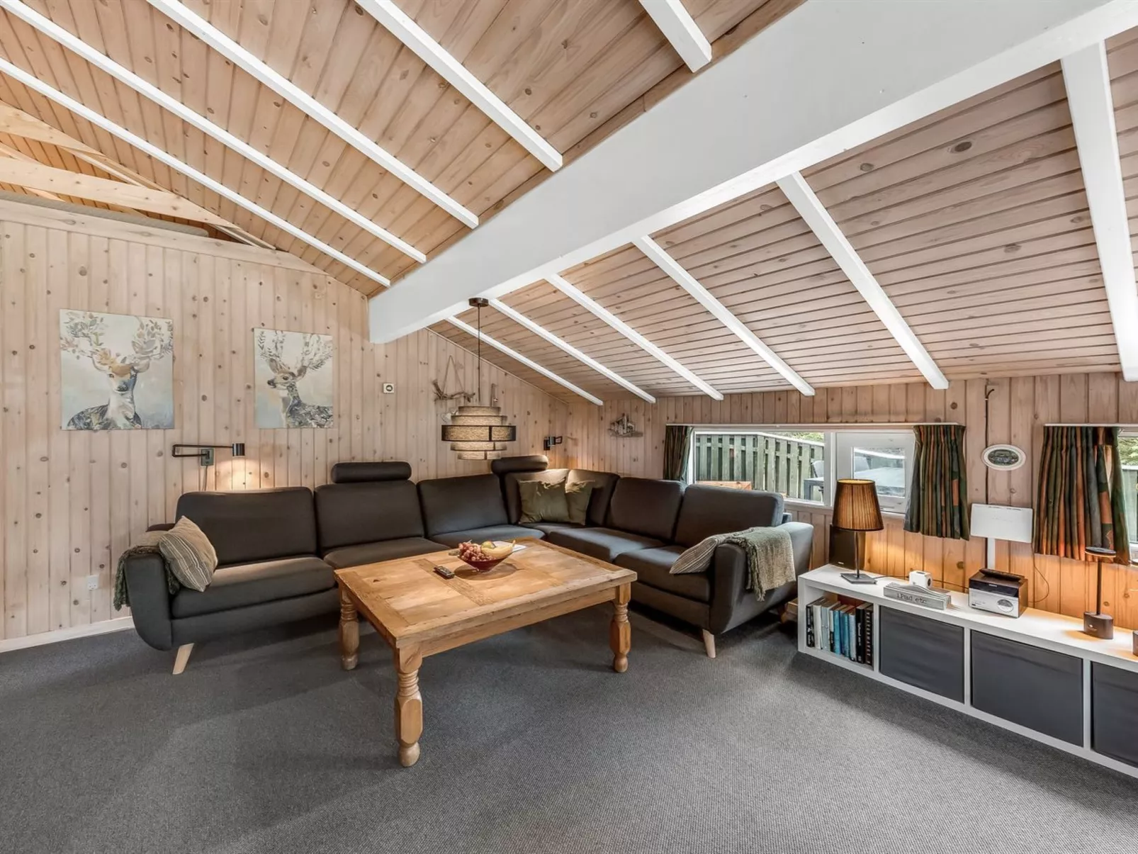 "Sunneva" - 1km from the sea-Binnen