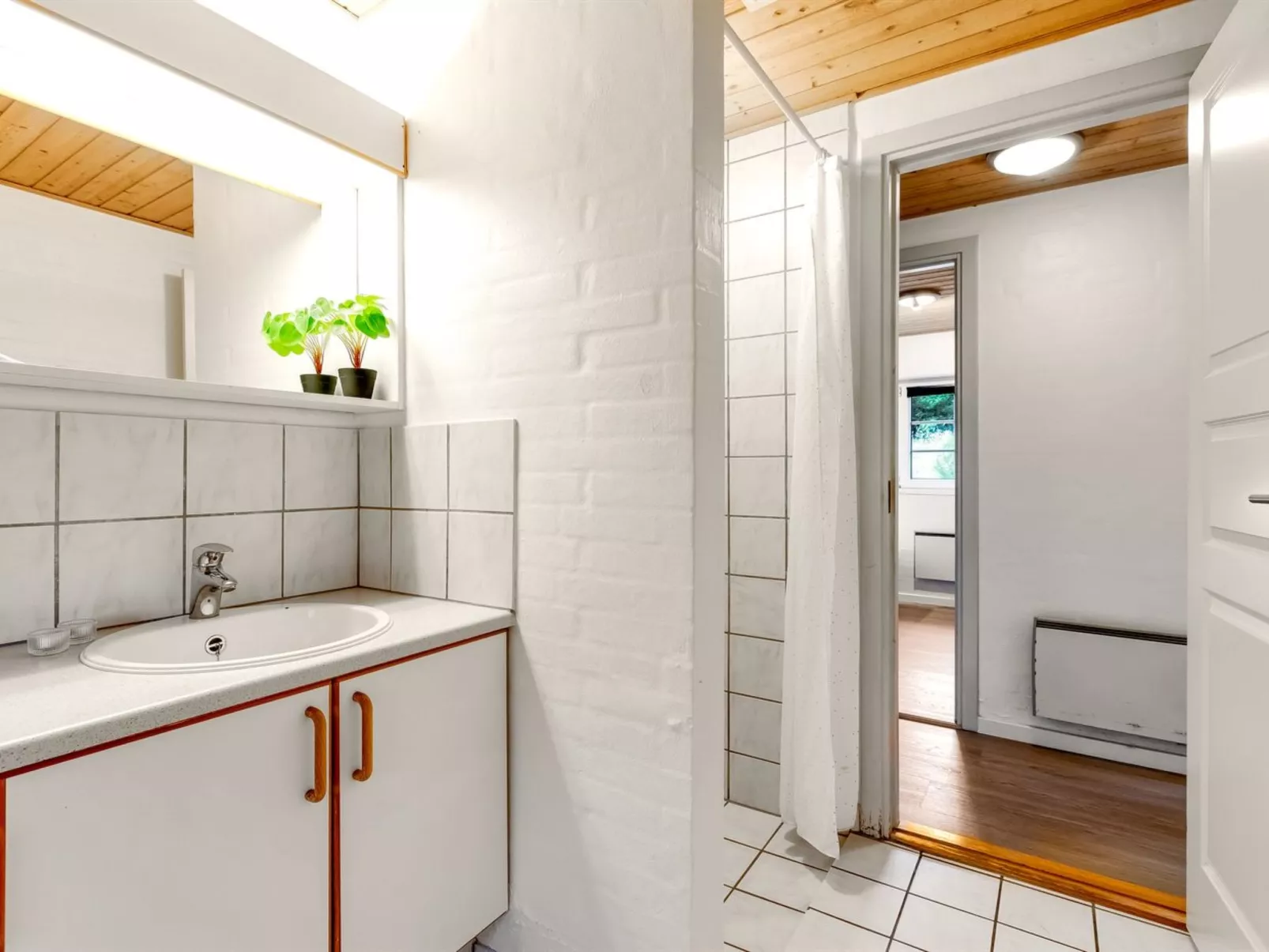 "Marilisa" - 700m to the fjord-Binnen