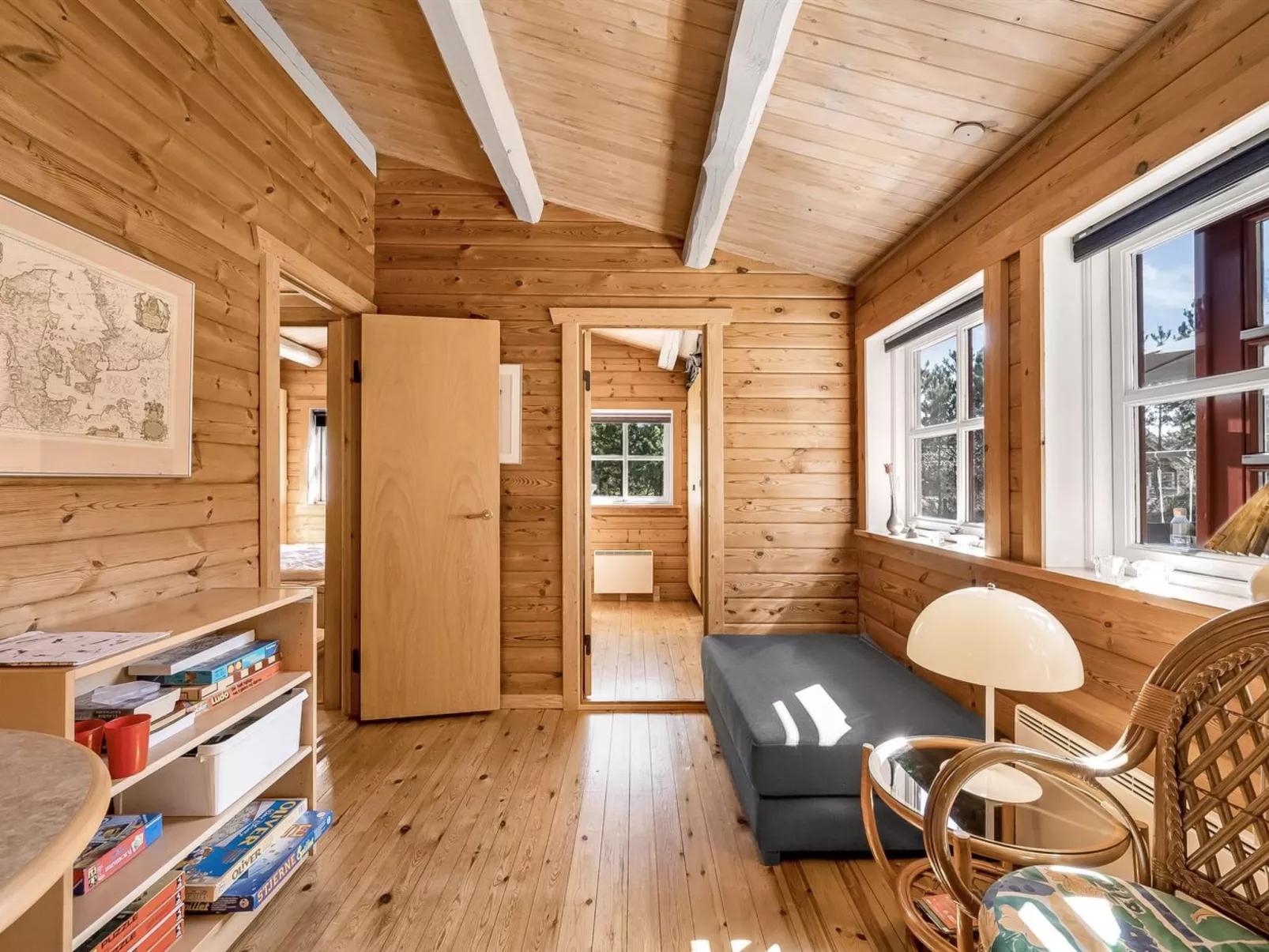 "Yaris" - 800m to the fjord-Binnen