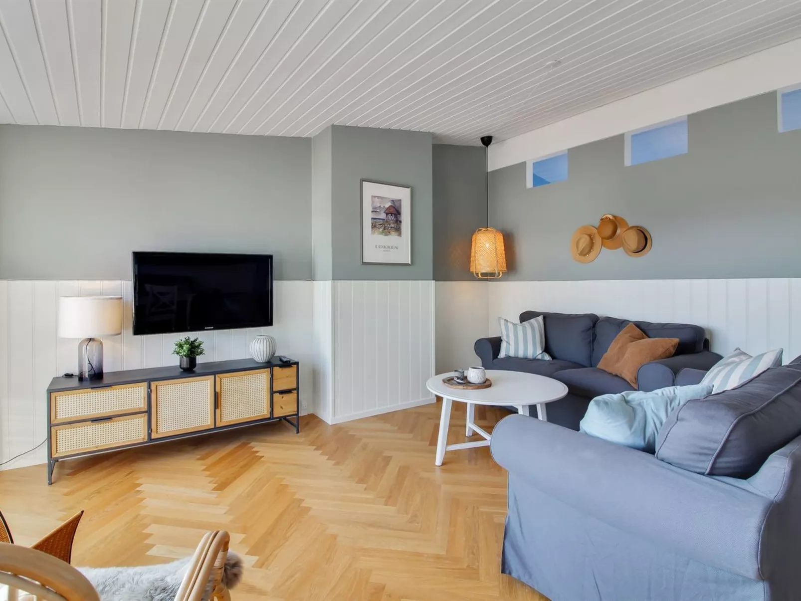 "Meglena" - 50m from the sea-Binnen