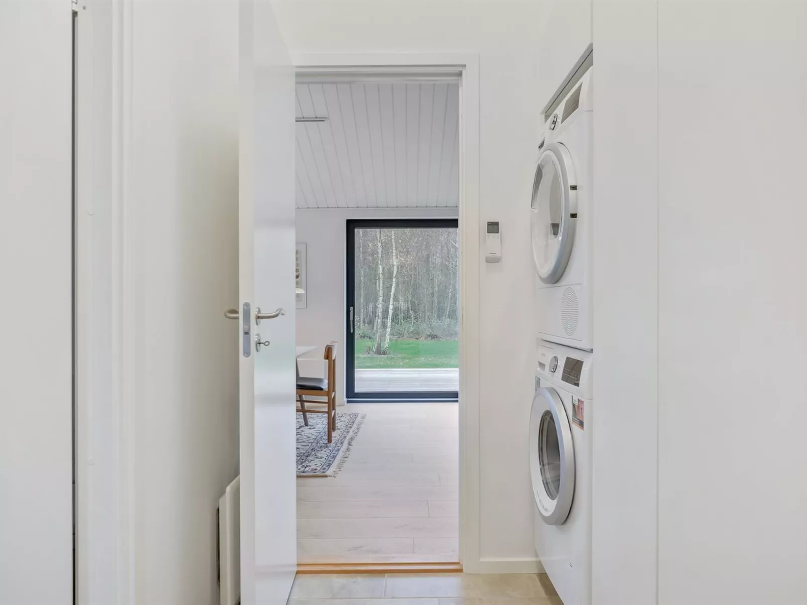 "Ellin" - 800m from the sea-Binnen