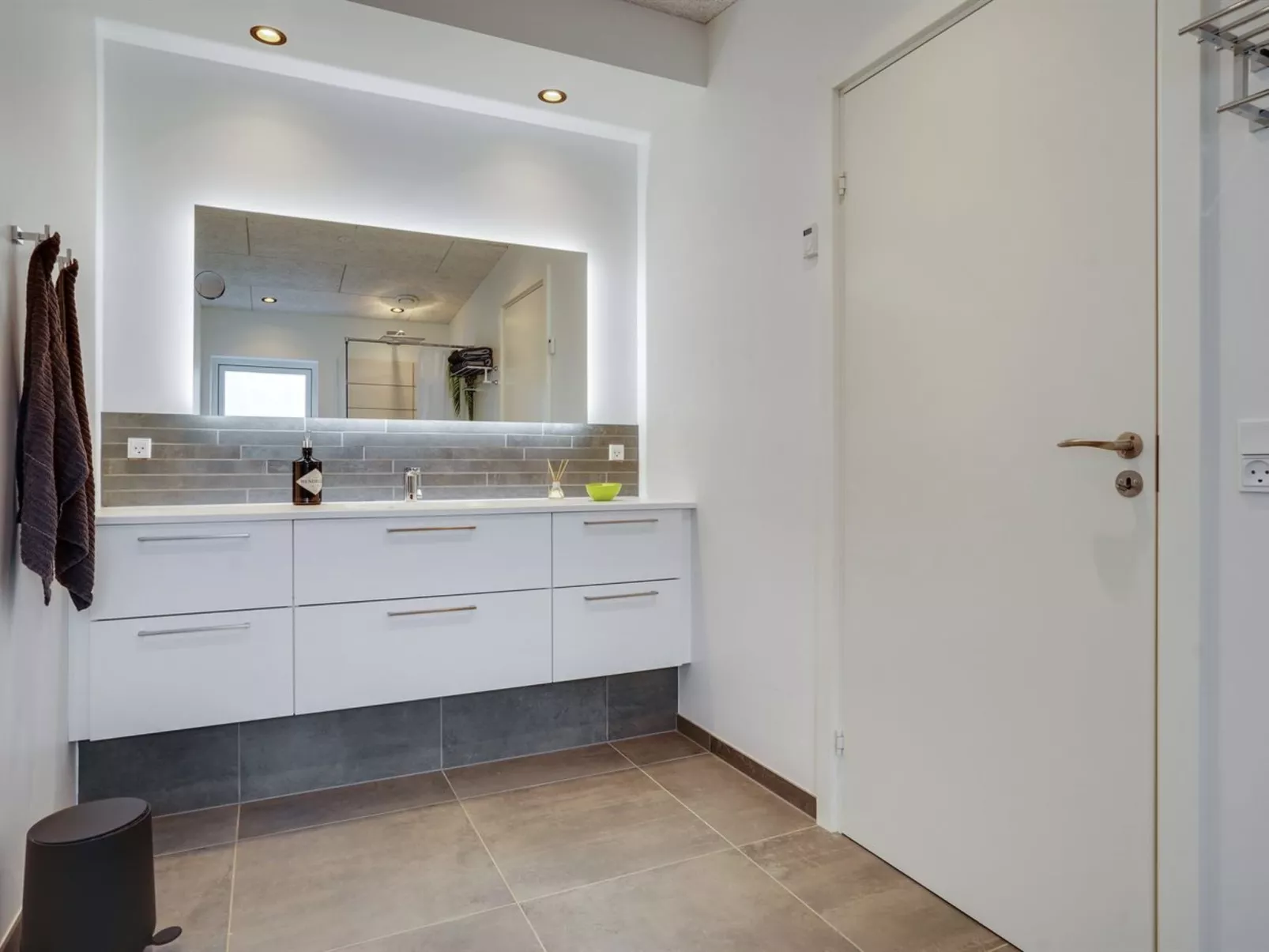 "Alyna" - 200m from the sea-Binnen