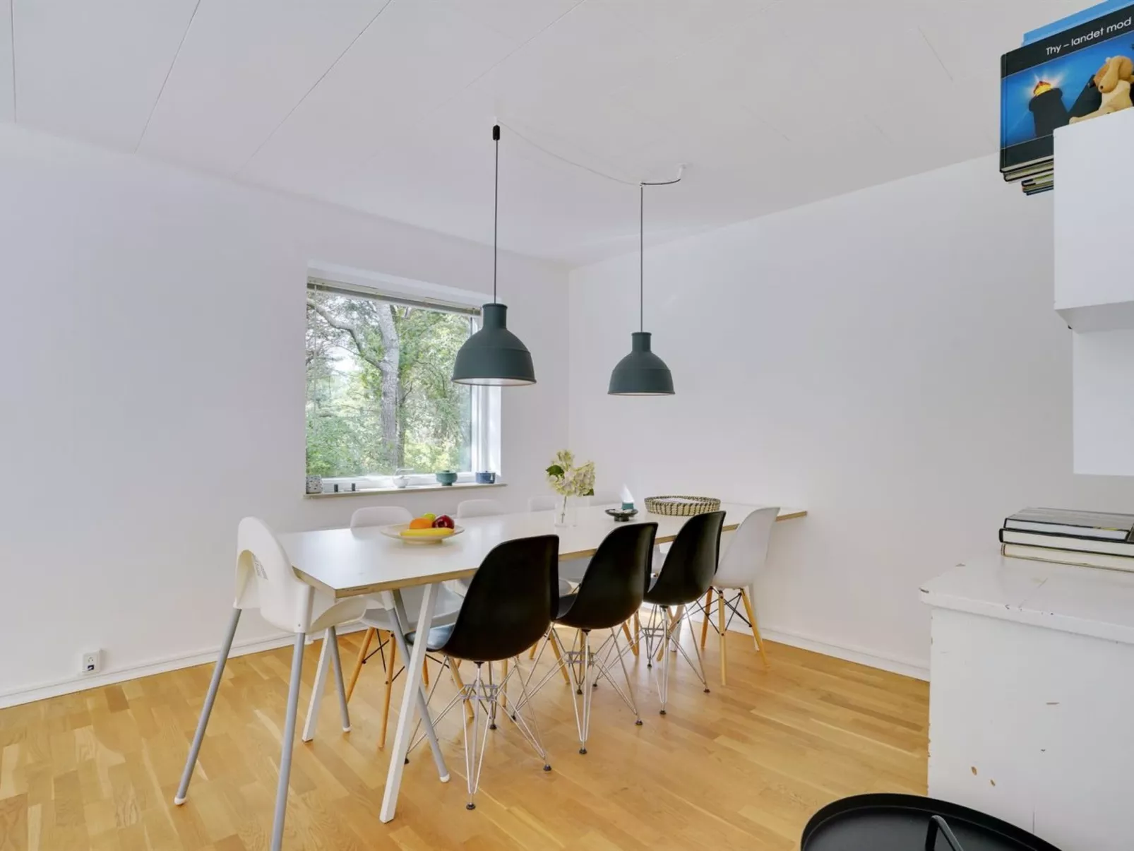 "Flor" - 900m from the sea-Binnen