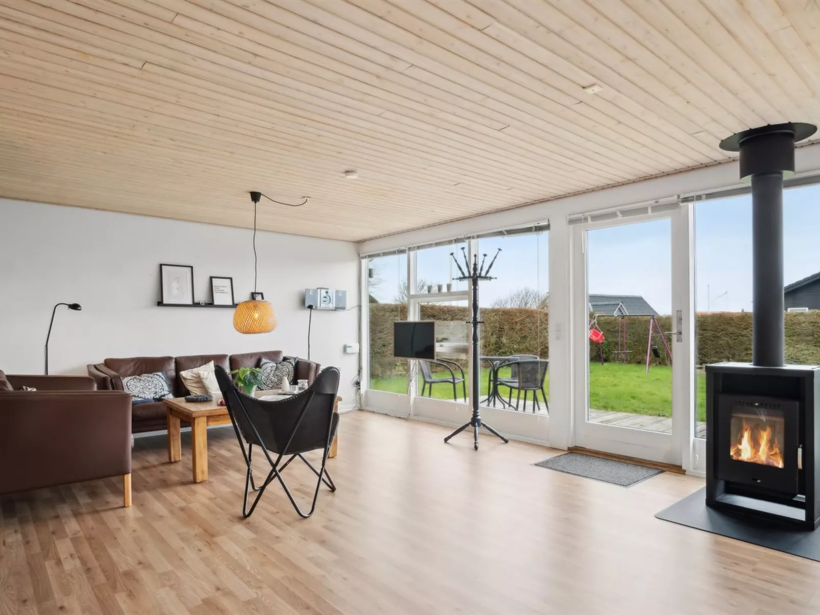 "Blesse" - 250m from the sea-Binnen