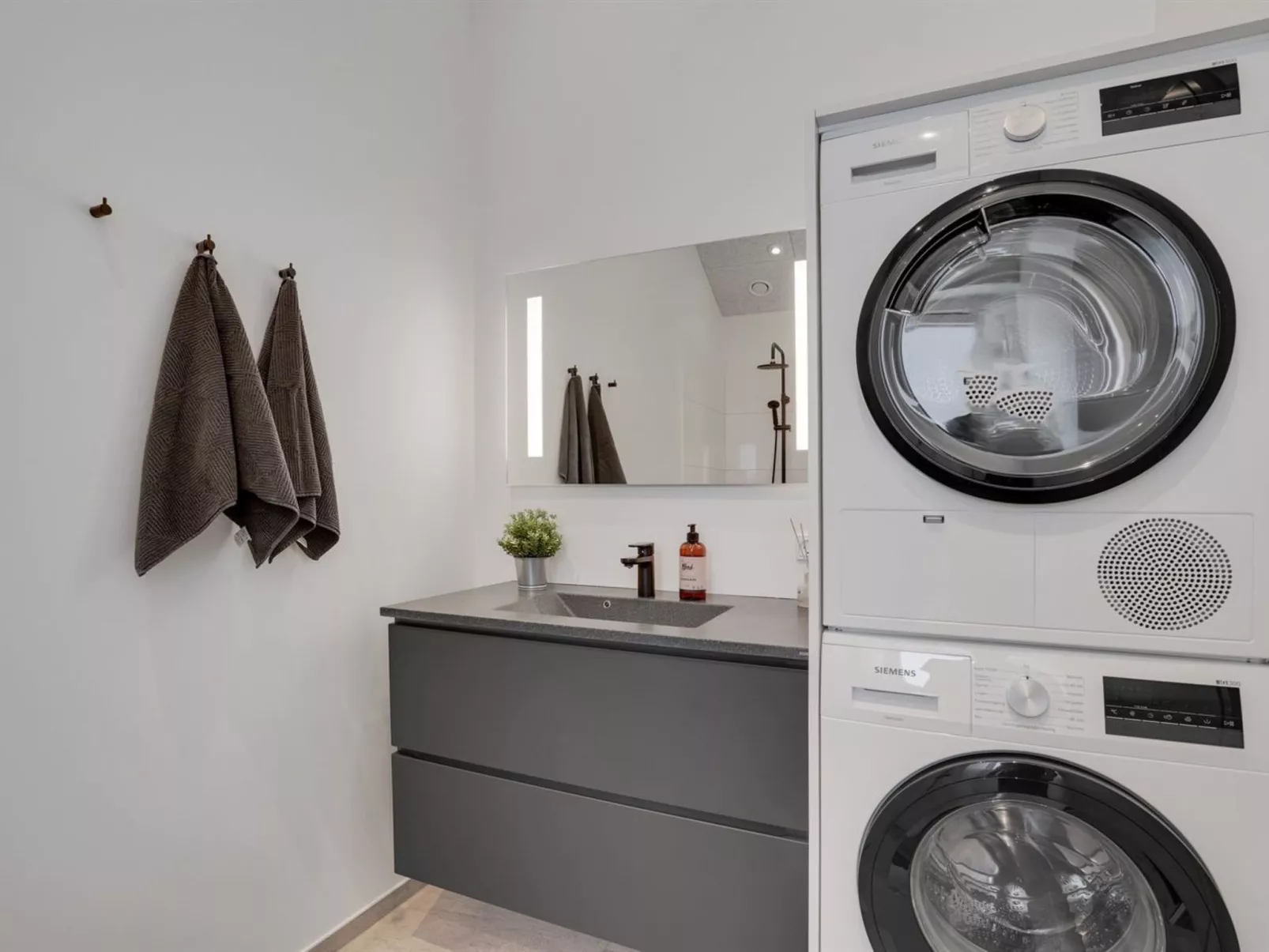 "Ambra" - 950m from the sea-Binnen