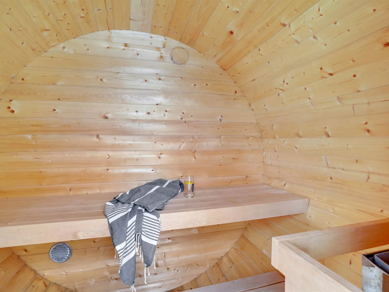 "Rolfkarl" - 500m from the sea-Buiten