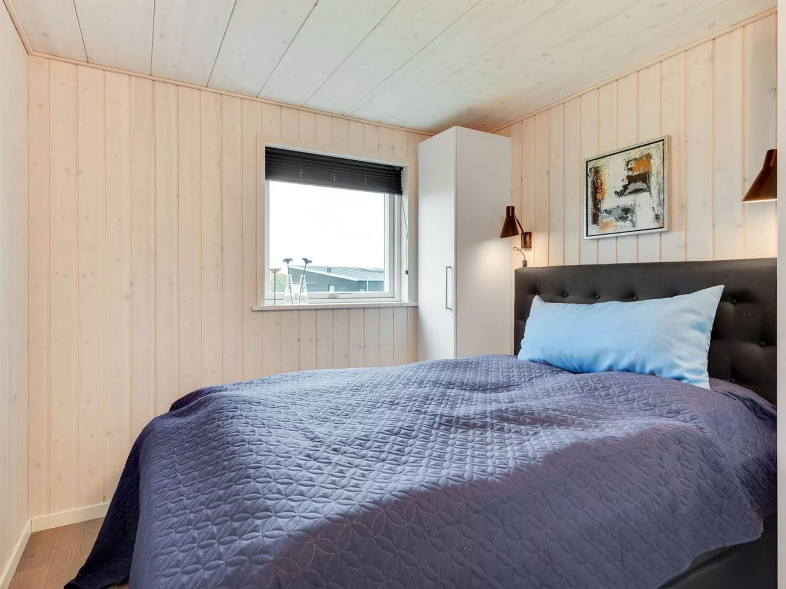 "Rathulf" - 500m from the sea-Binnen