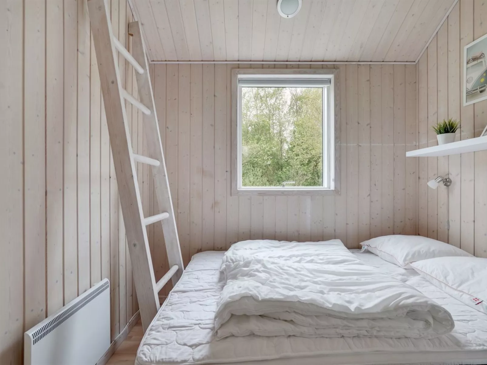 "Henriete" - 3.5km from the sea-Binnen