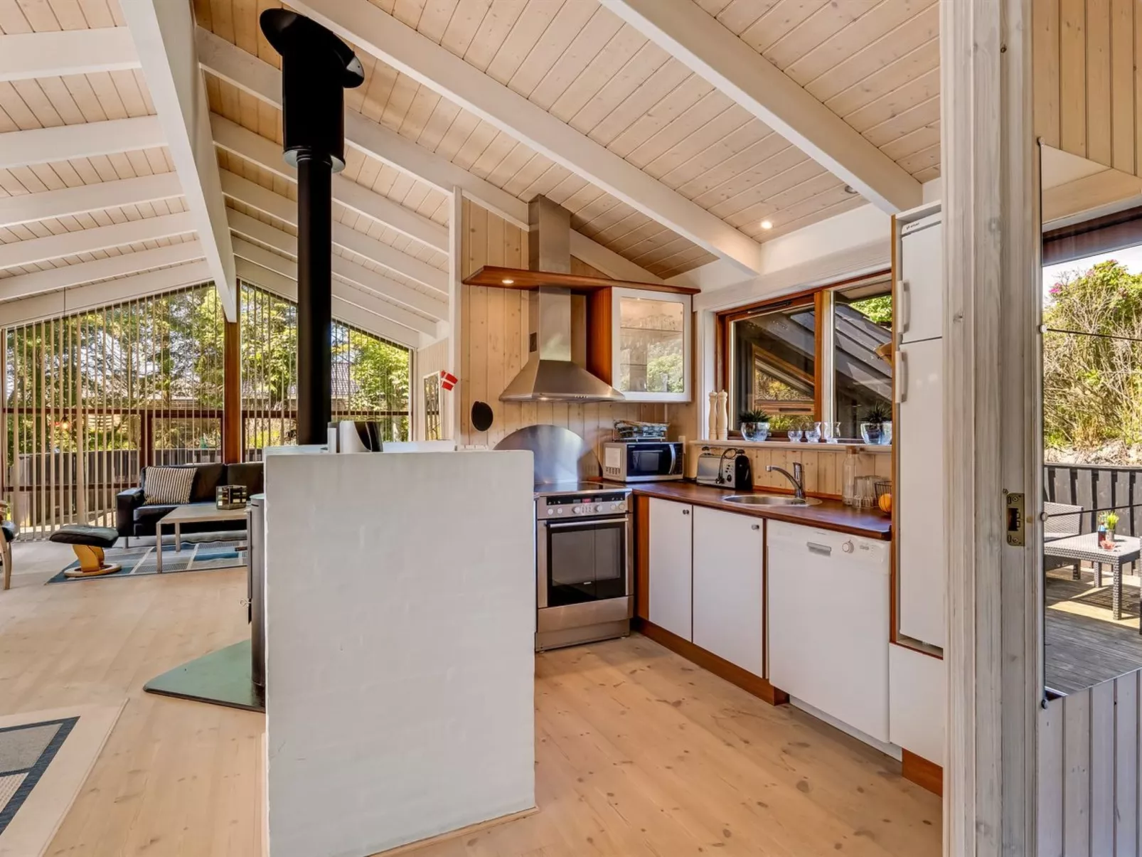 "Paulette" - 450m from the sea-Binnen