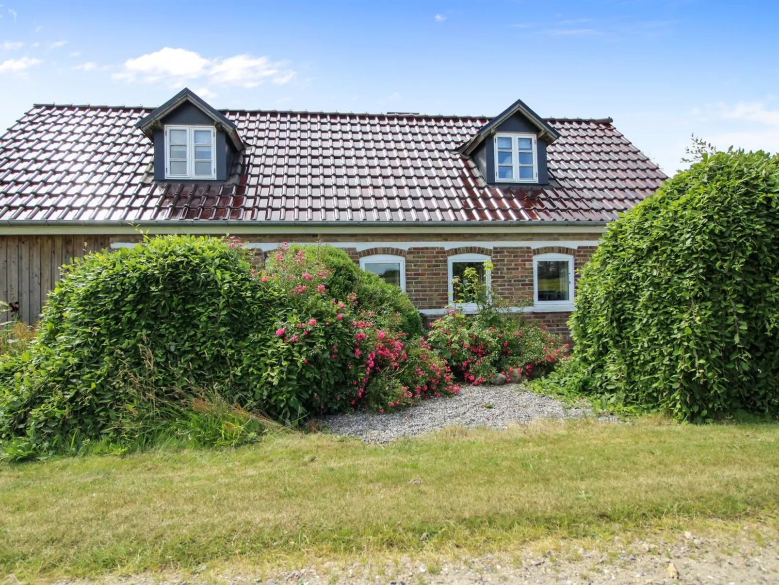 "Malene" - 700m to the fjord-Buiten