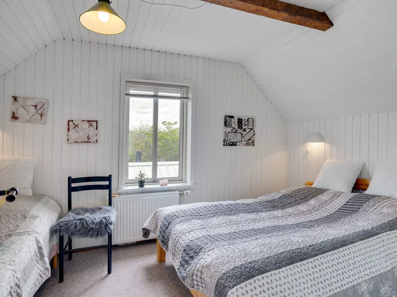 "Nevis" - 1.5km from the sea-Binnen