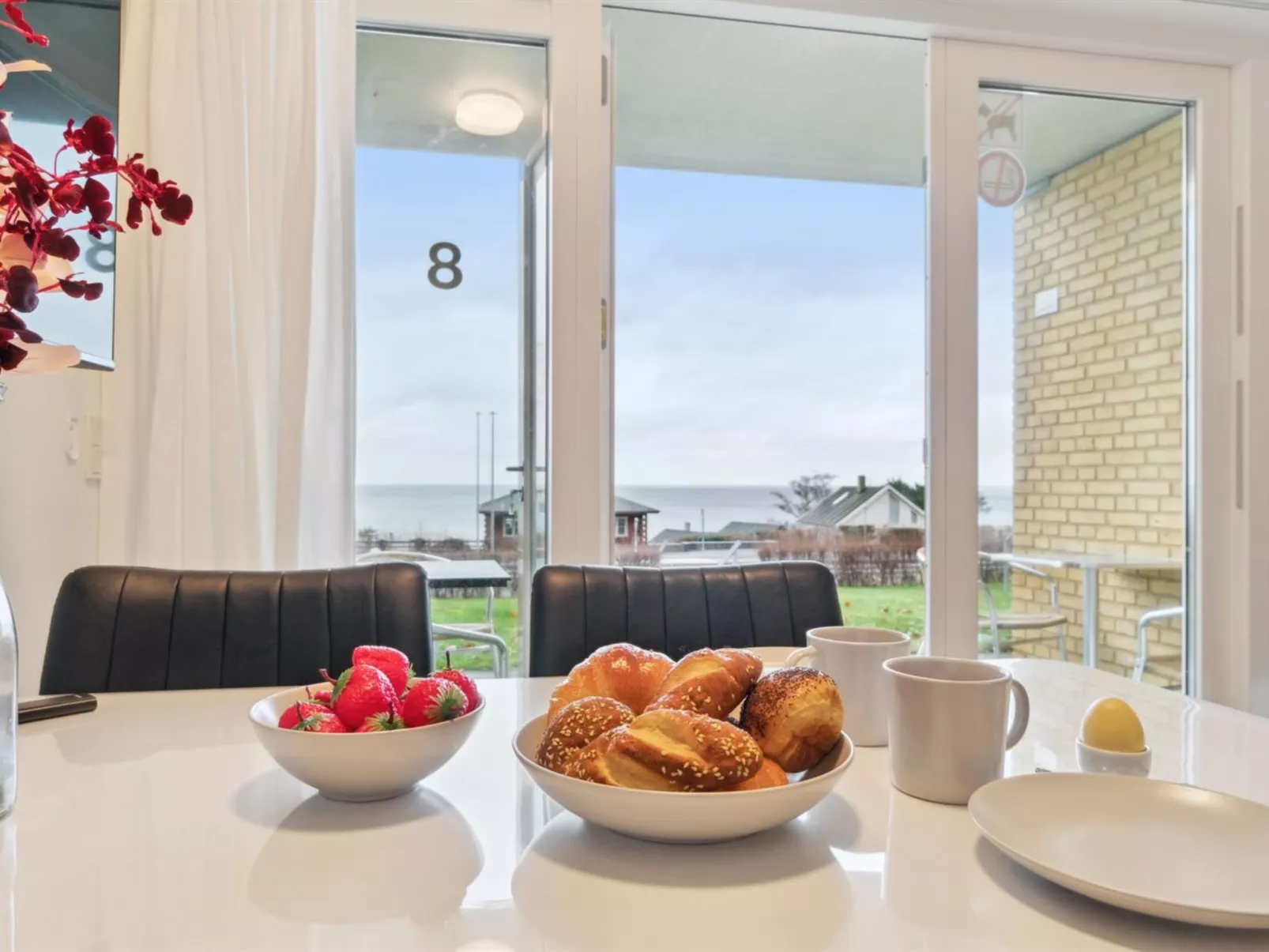 "Annelie" - 75m from the sea-Binnen