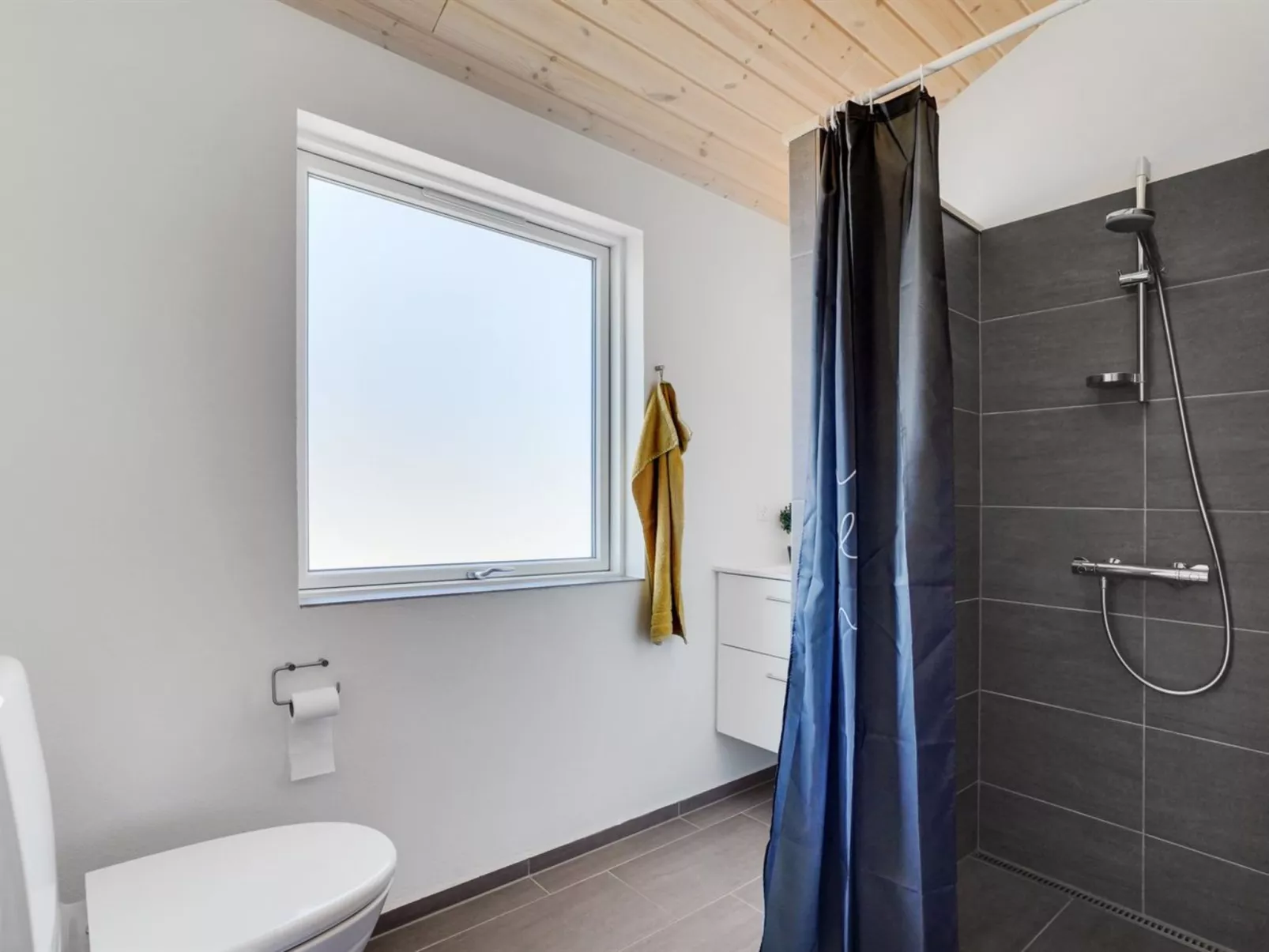 "Gyrial" - 950m from the sea-Binnen